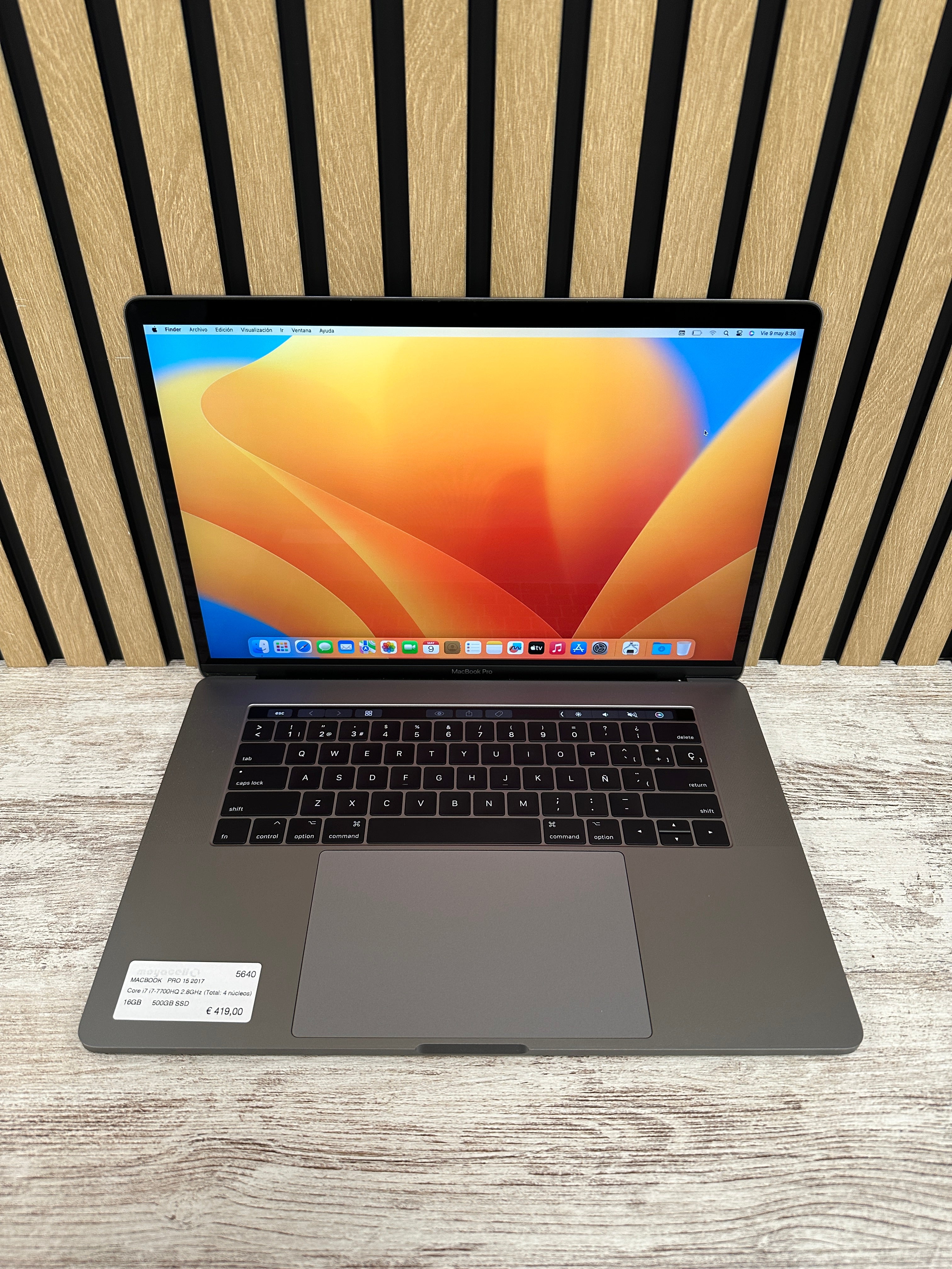 MacBook Pro 15" 2017 i7 16gb 500gb SSD
