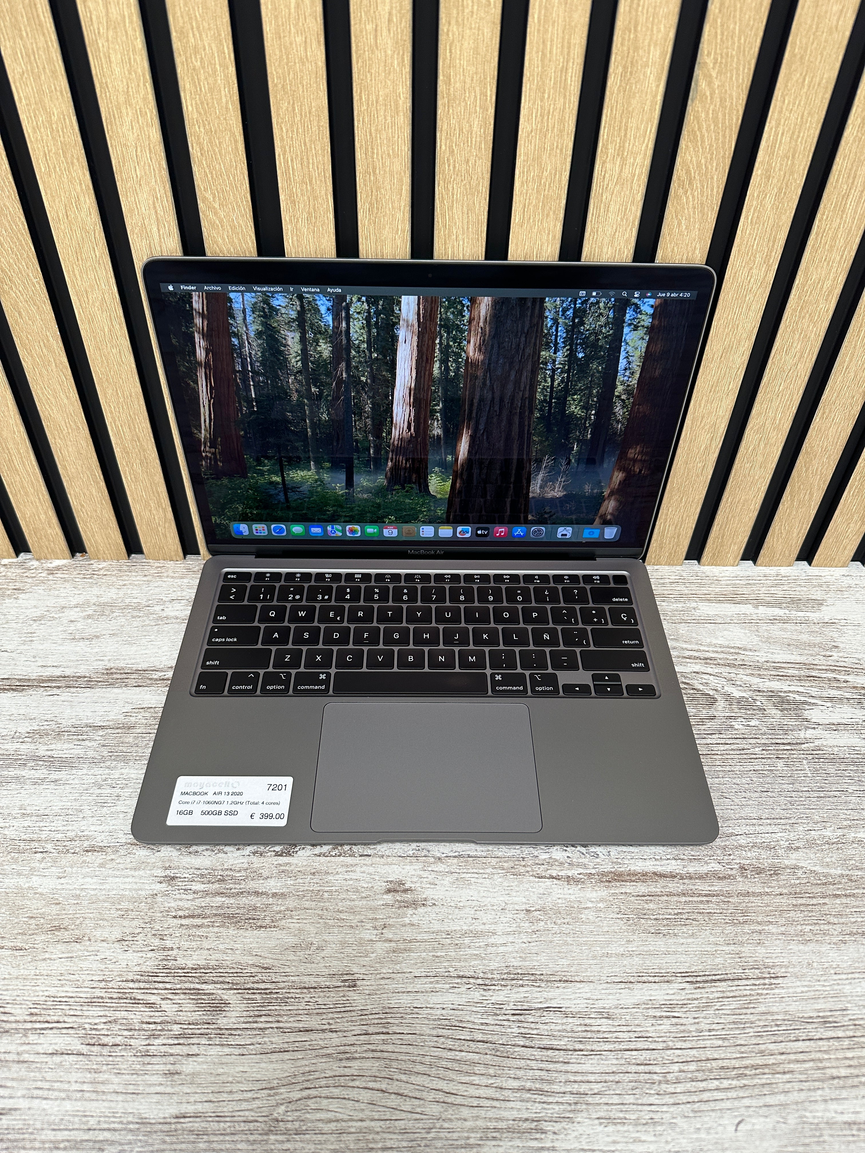 MacBook Air 13" 2020 i7 16gb 500gb SSD