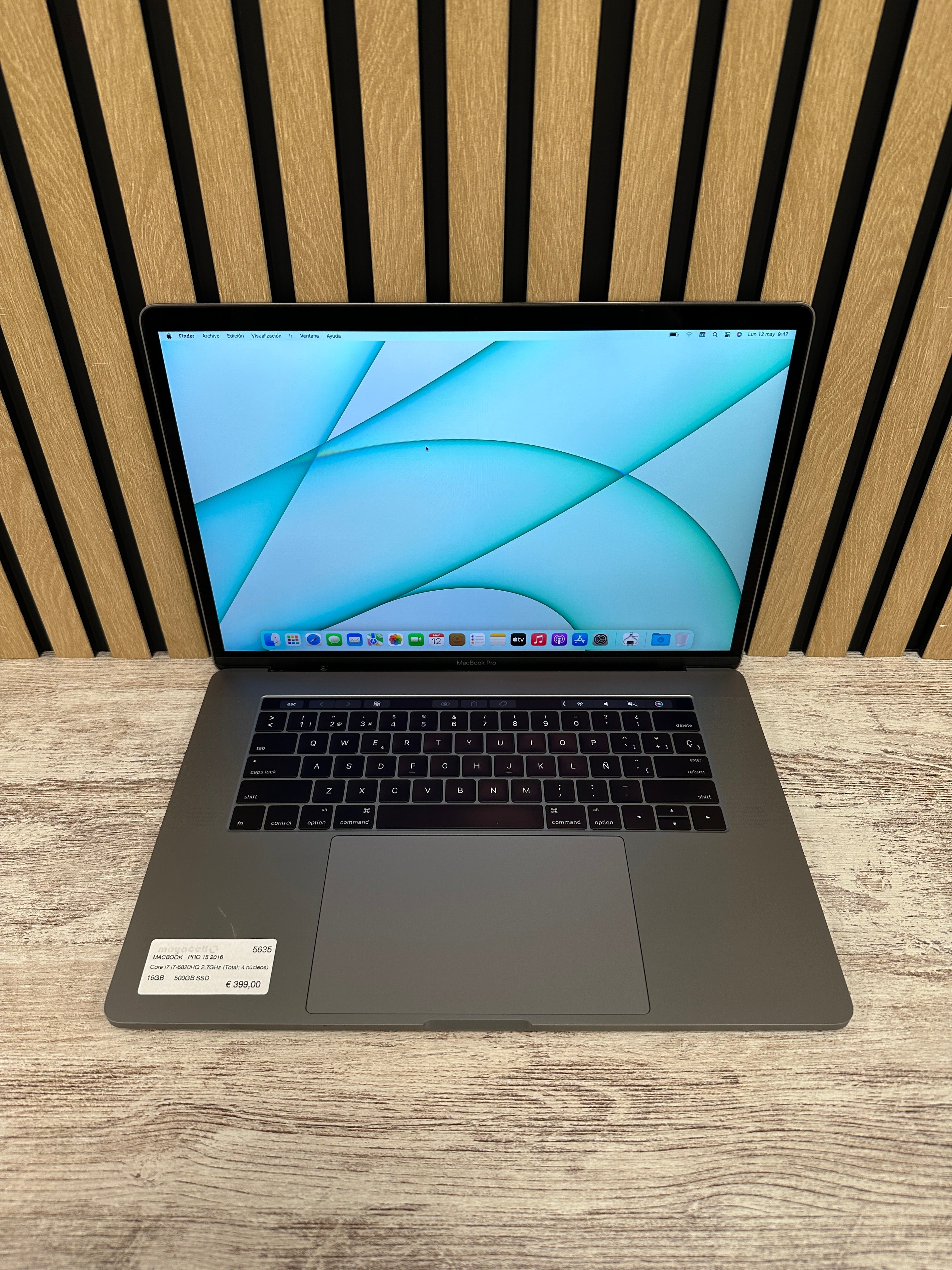 MacBook Pro 15" 2016 i7 16gb 500gb SSD