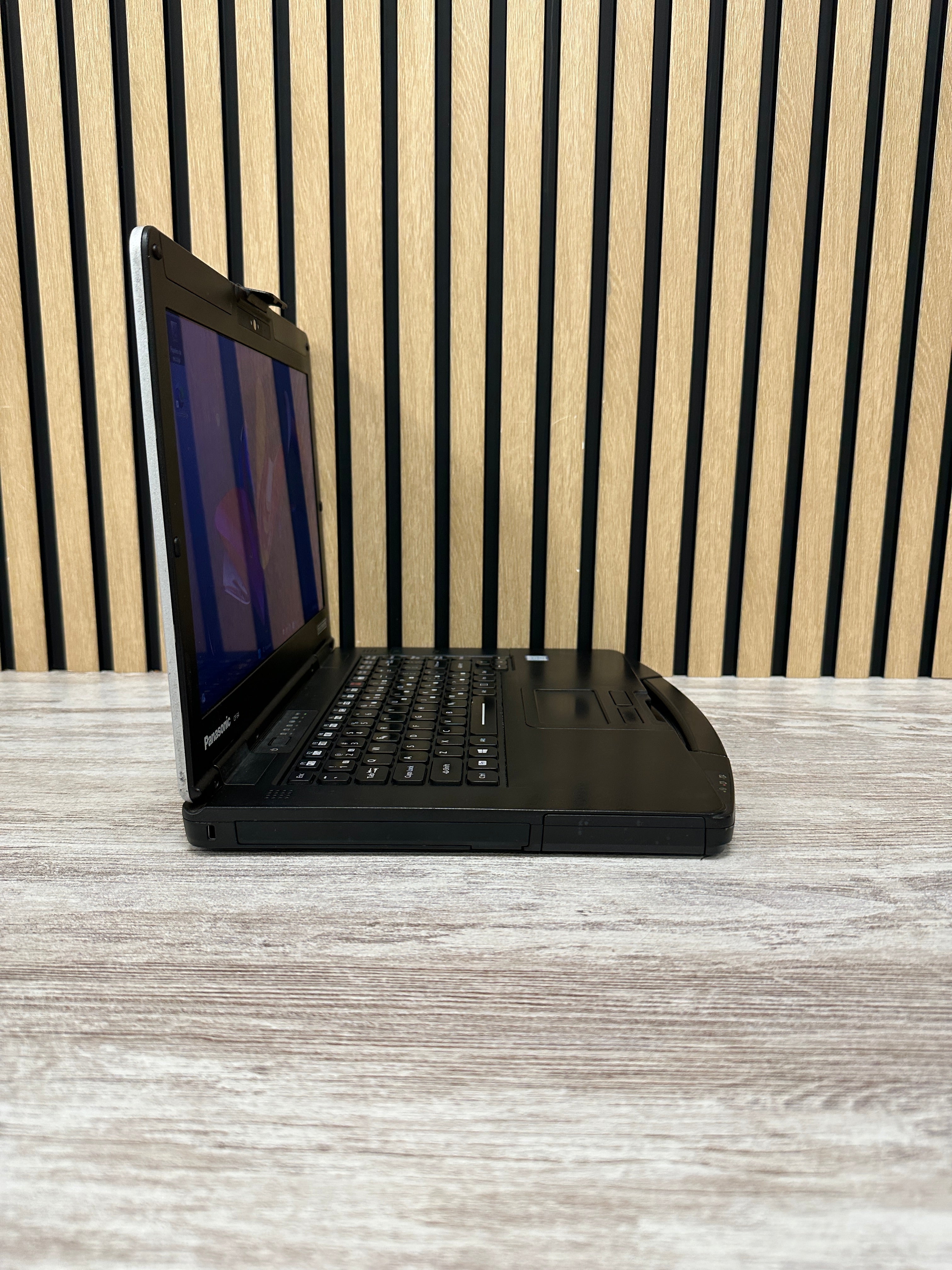 Panasonic ToughBook CF-54 i5 8gb 256gb SSD