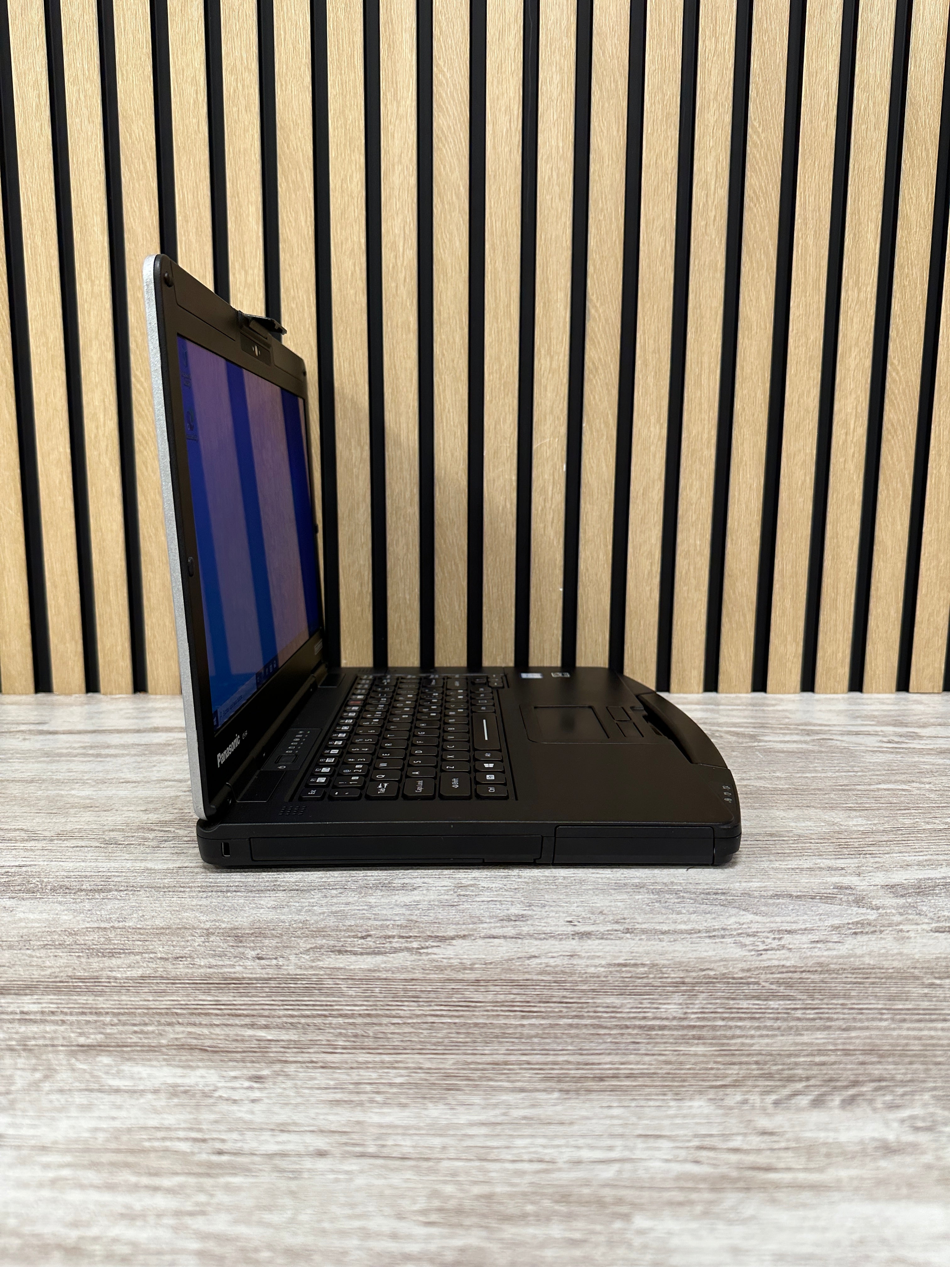Panasonic ToughBook CF-54 i5 8gb 256gb SSD