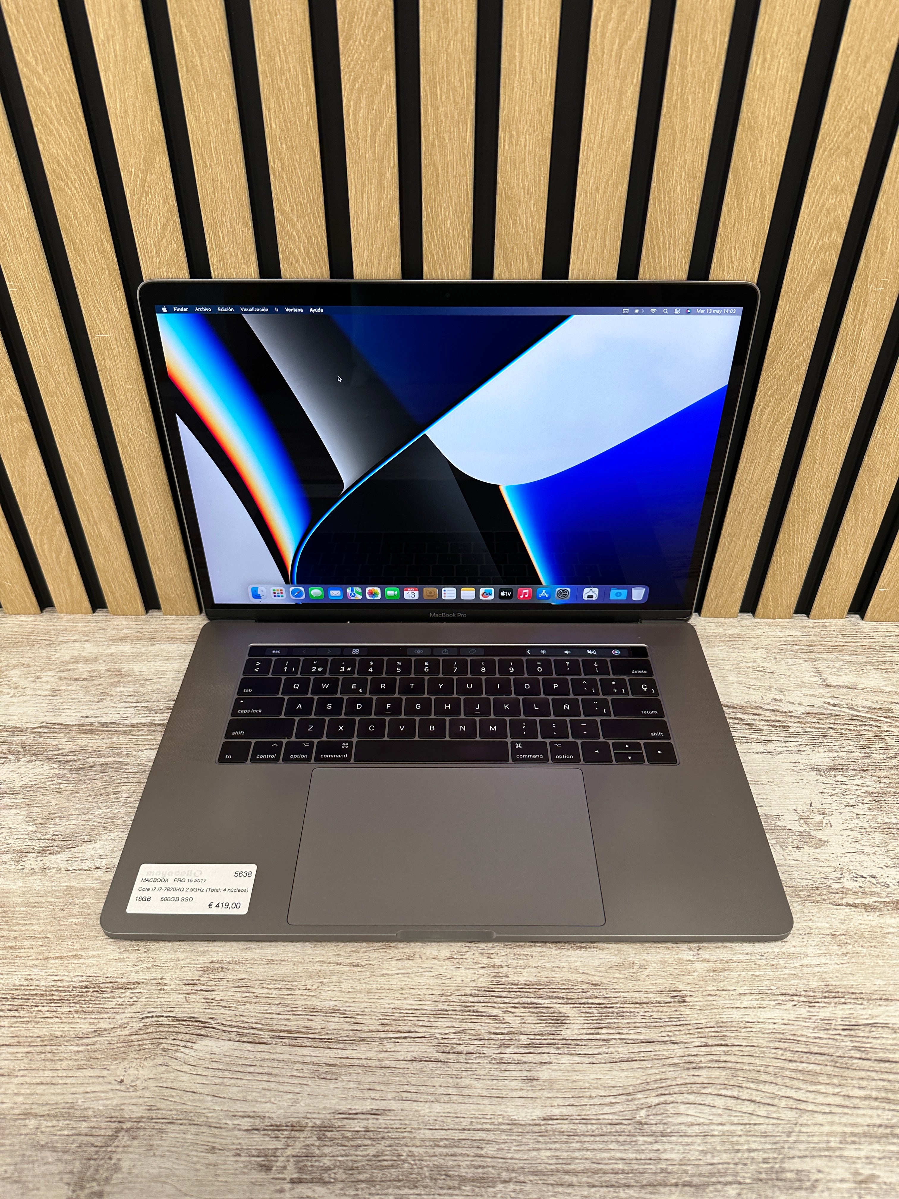MacBook Pro 15" 2017 i7 16gb 500gb SSD