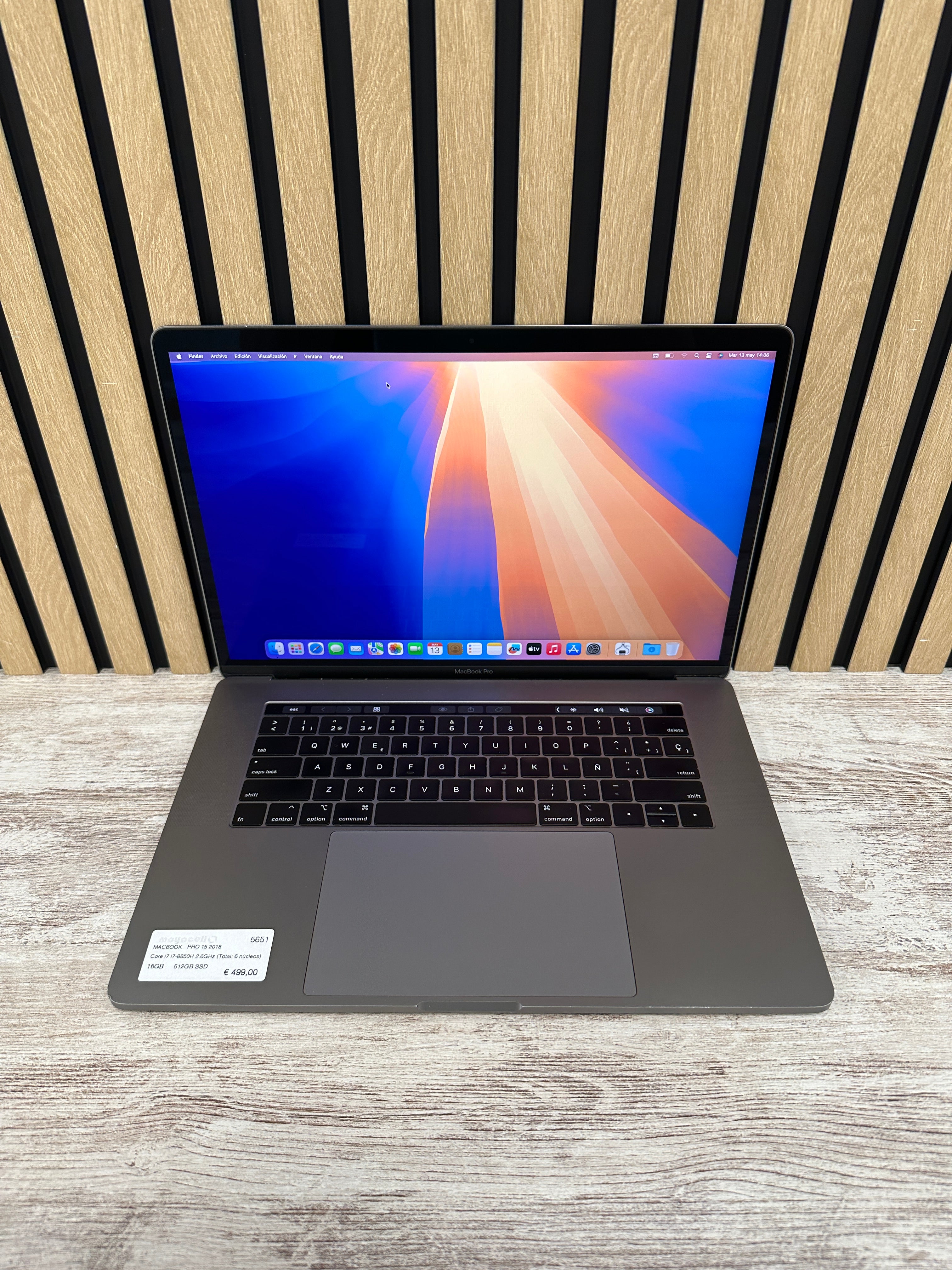 MacBook Pro 15" 2018 i7 16gb 512gb SSD