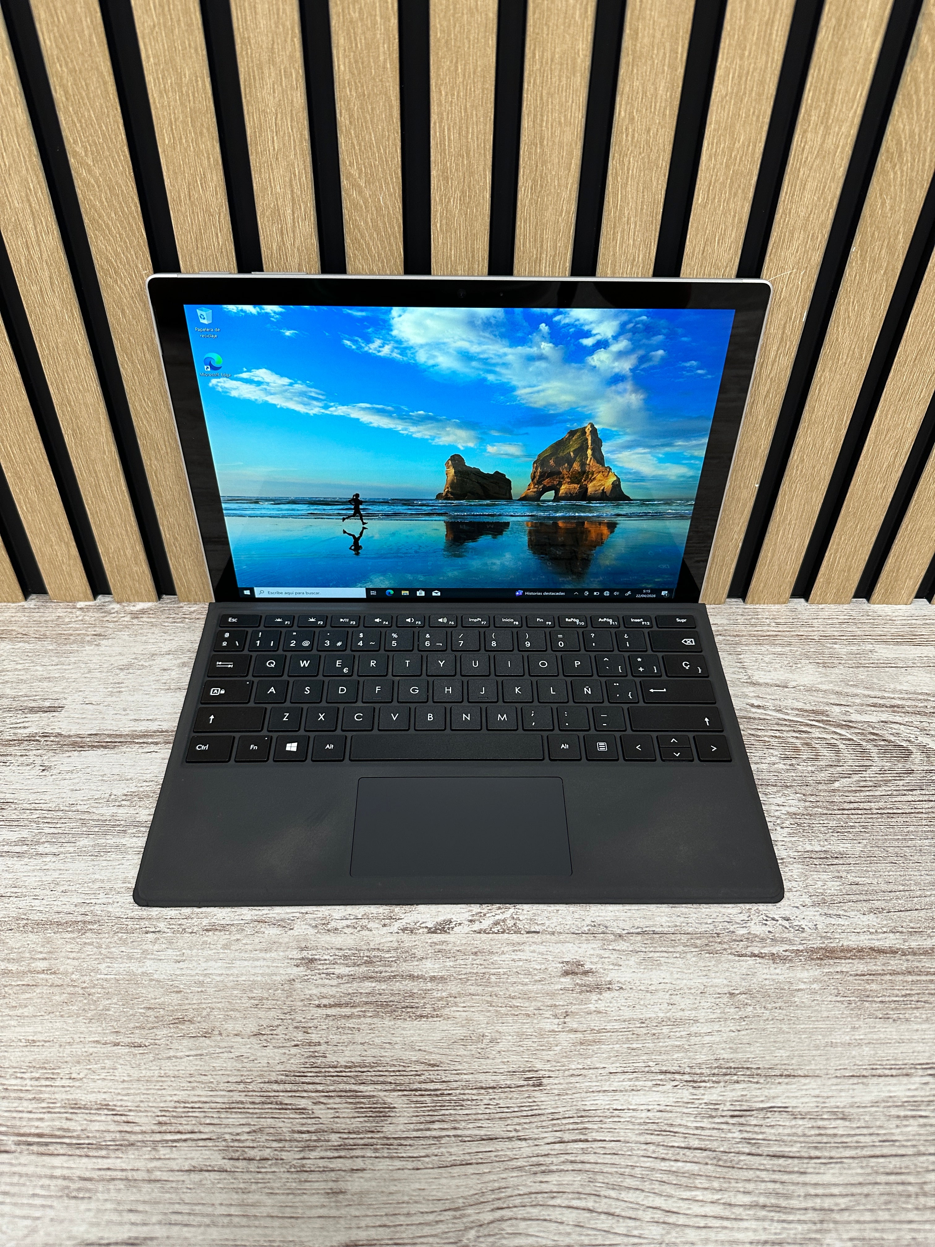 Microsoft Surface Pro 6 i5 16gb 256gb SSD