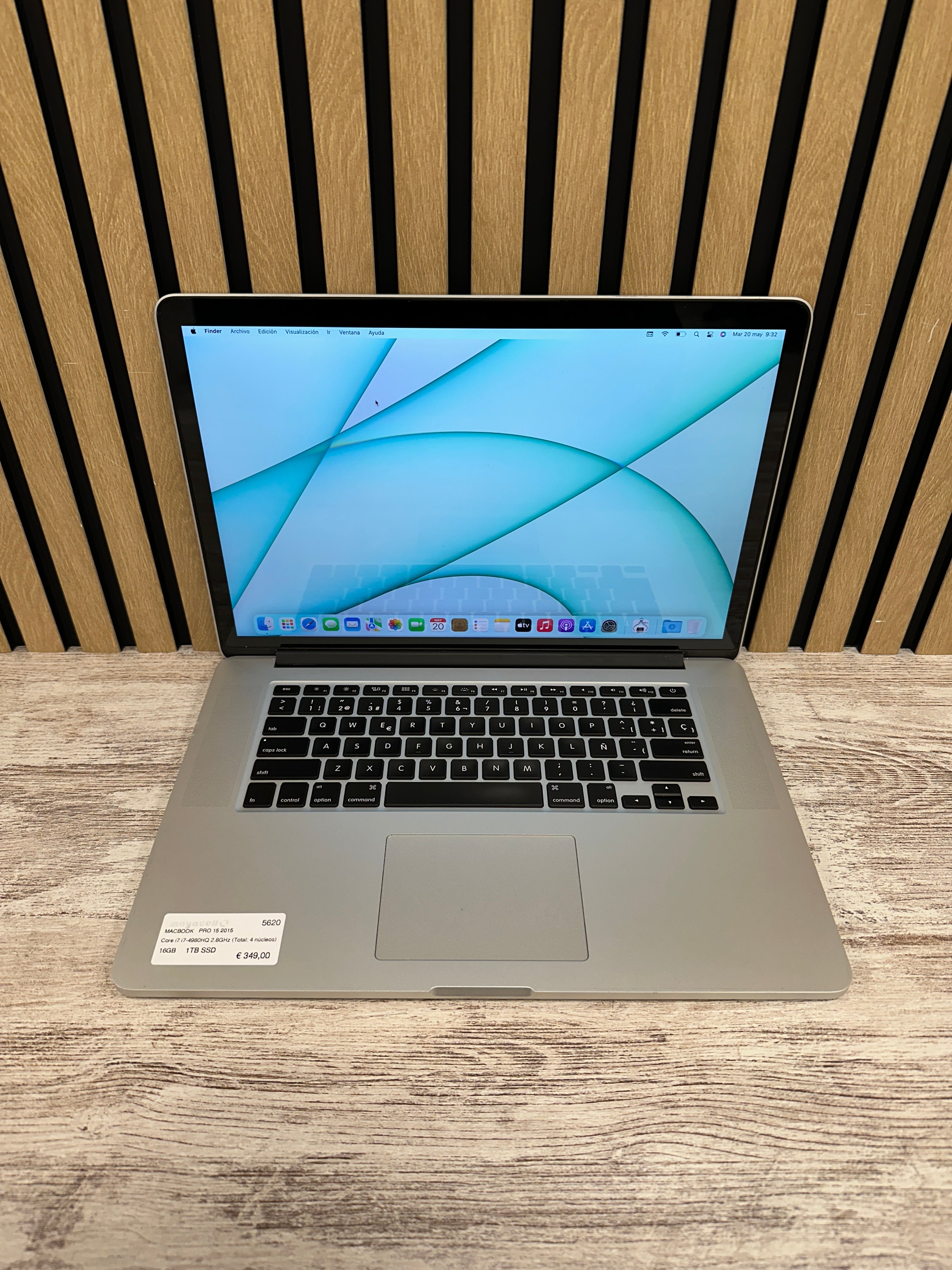 MacBook Pro 15" 2015 i7 16gb 1tb SSD