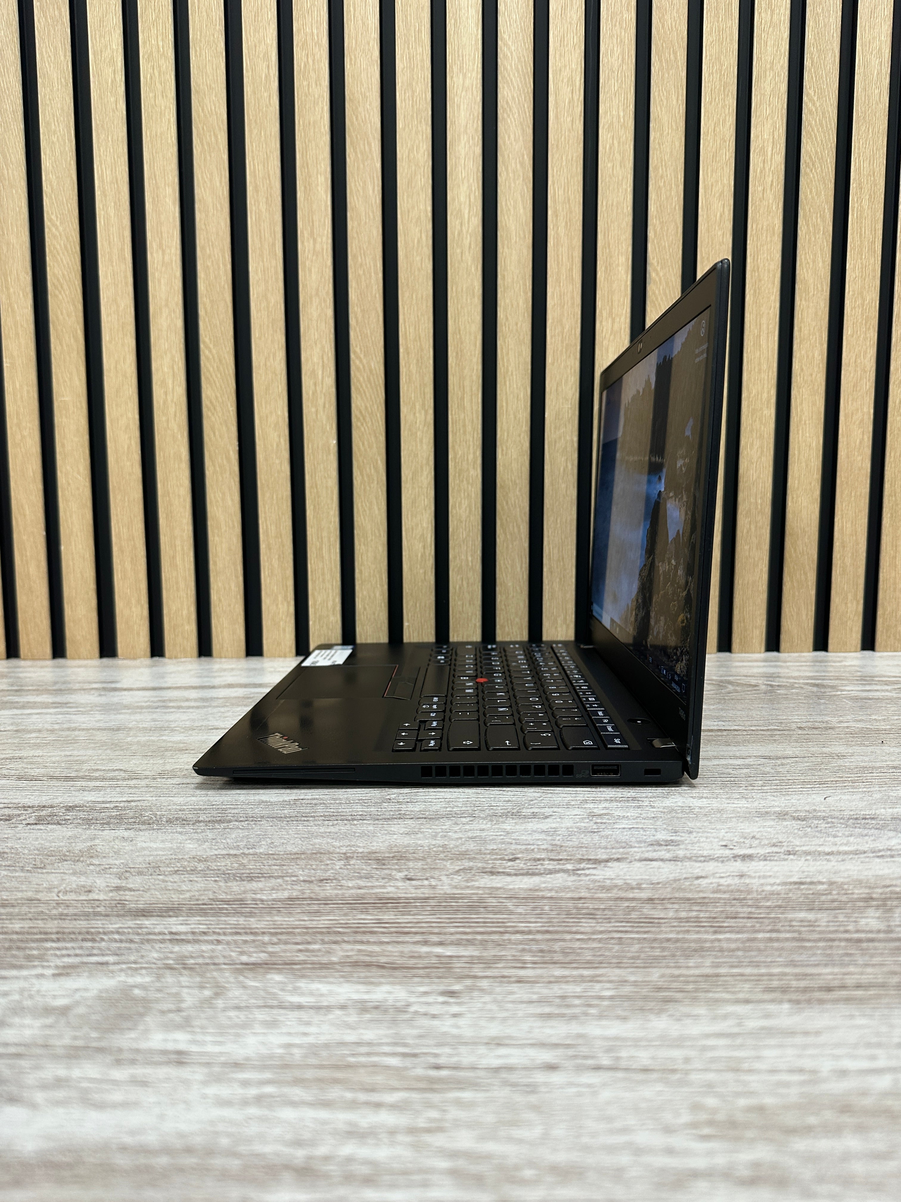 Lenovo Thinkpad T490S i5 8gb 256gb SSD - Moyacell