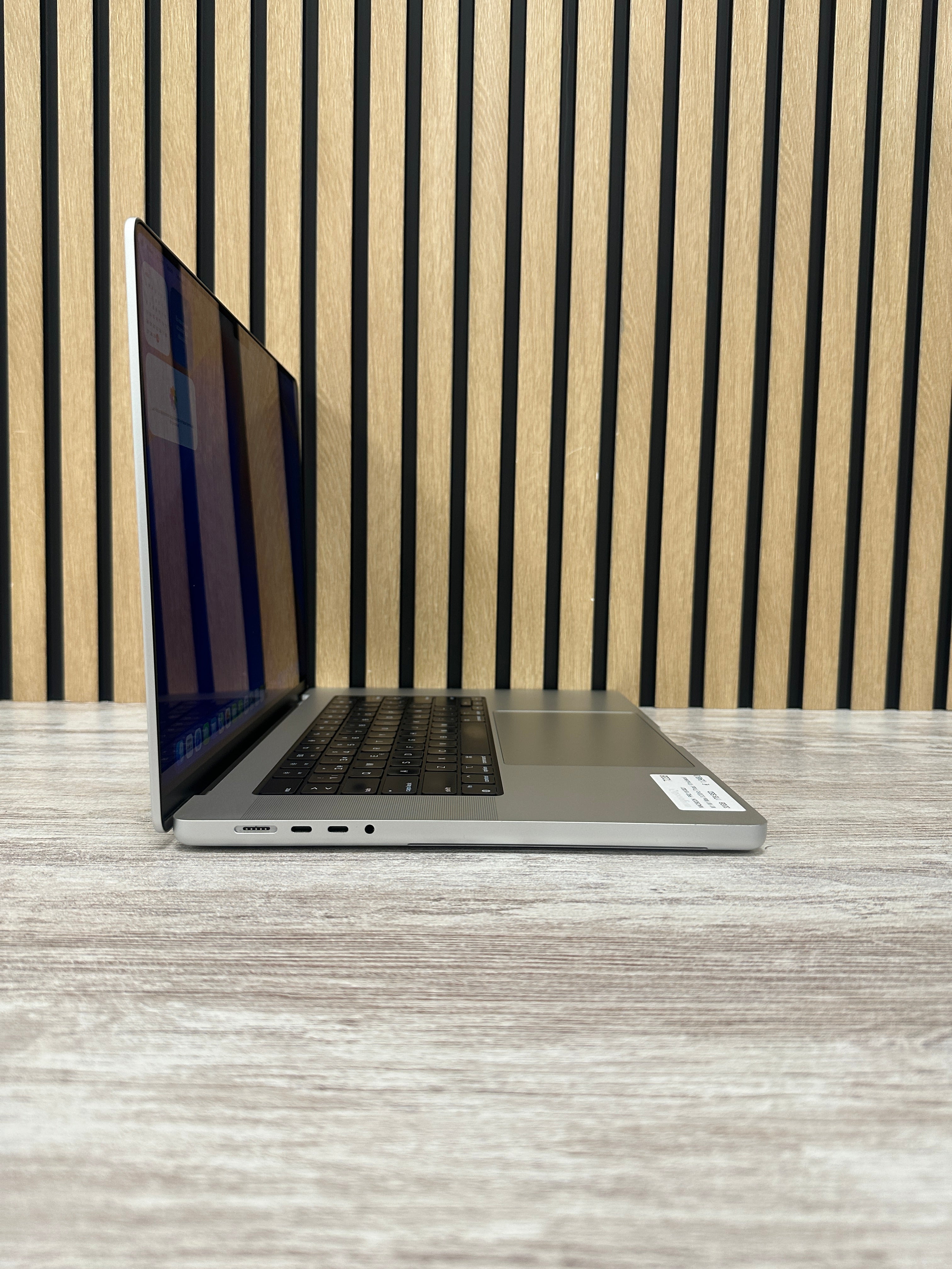 MacBook Pro 16" 2021 M1 MAX 32gb 1tb SSD