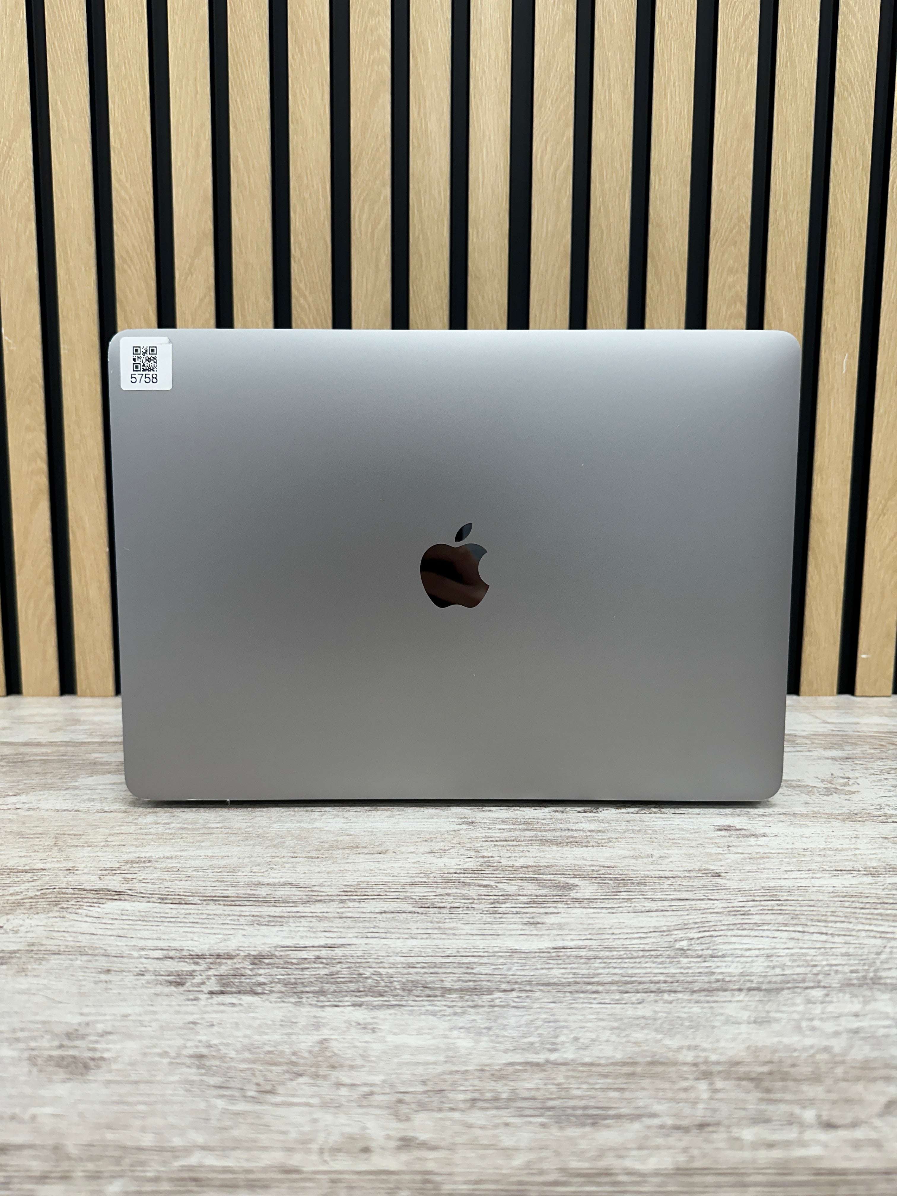MacBook Pro 13" 2016 TB i7 16gb 500gb SSD