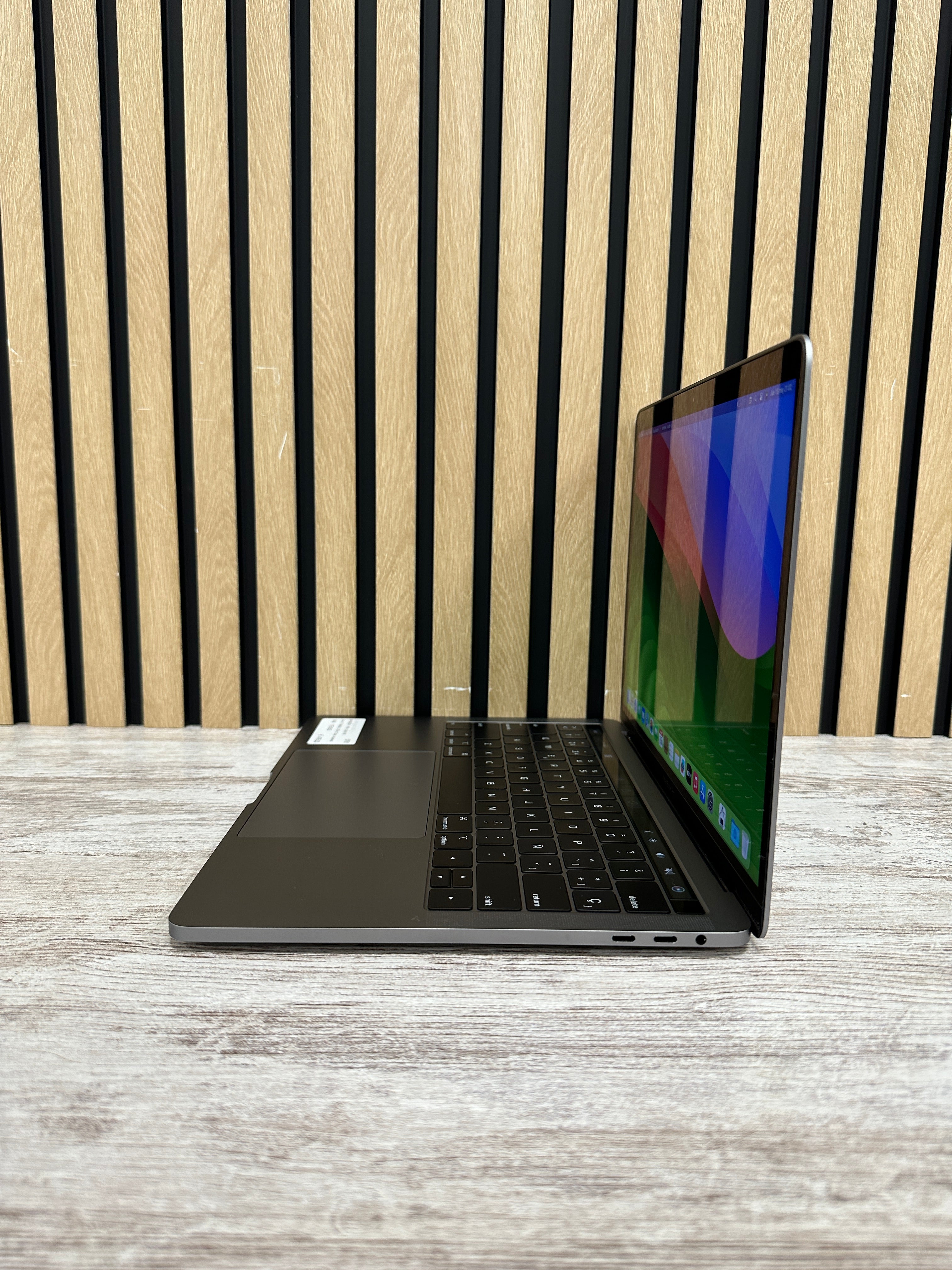 MacBook Pro 13" 2018 TB i7 16gb 1tb SSD