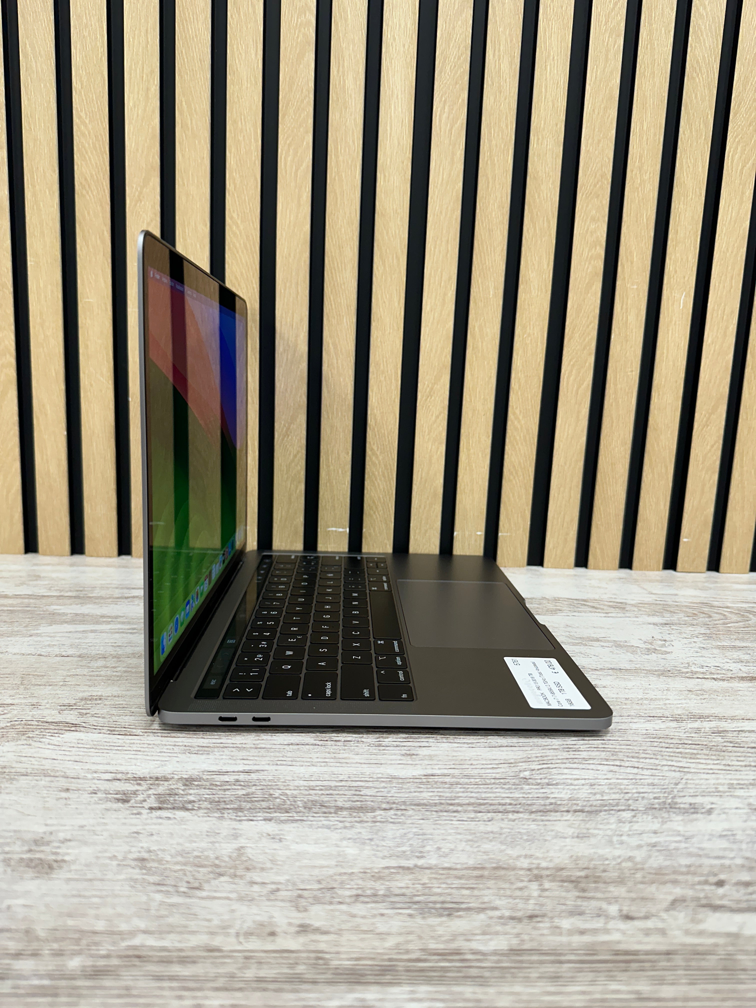 MacBook Pro 13" 2018 TB i7 16gb 1tb SSD