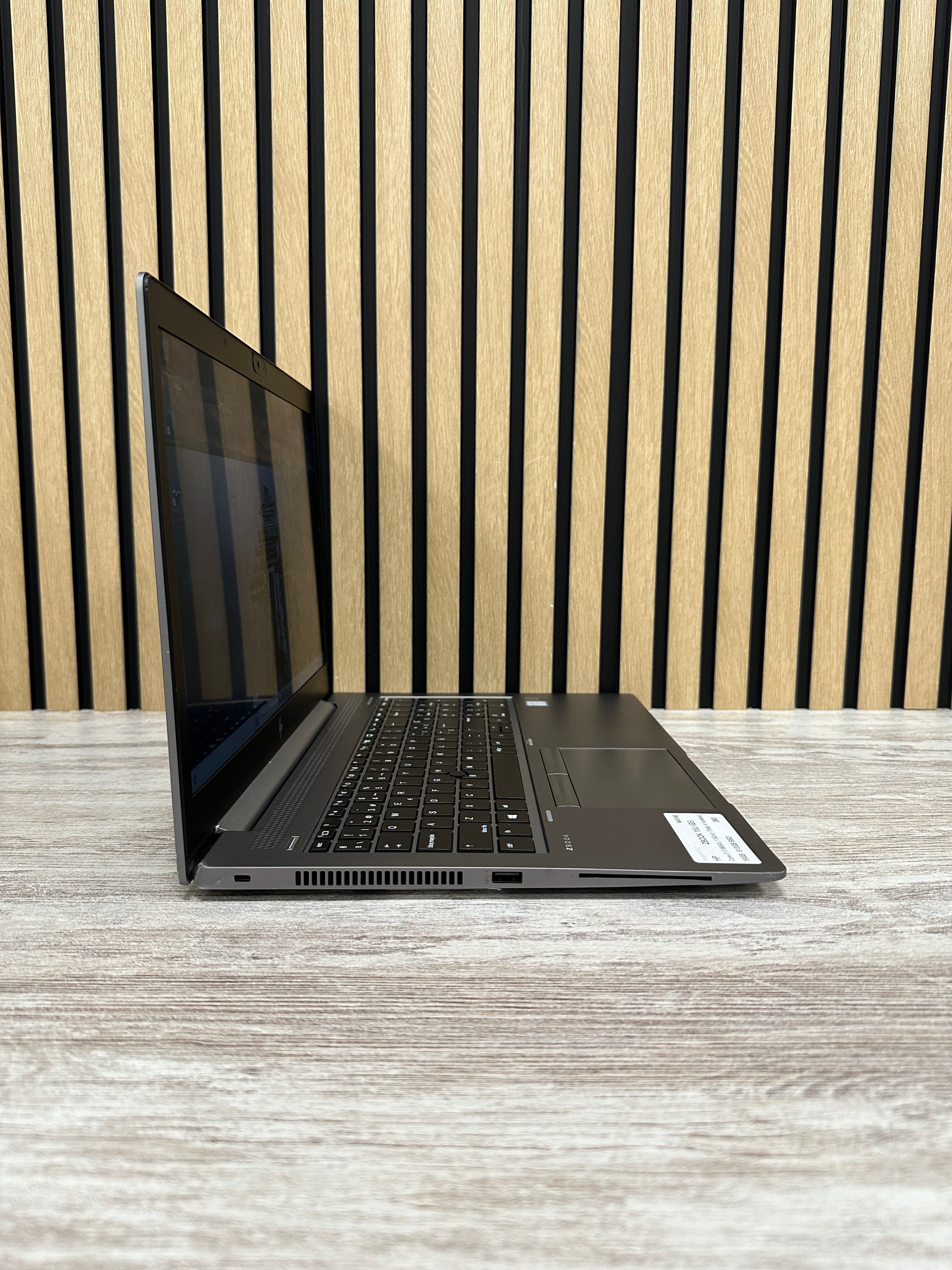 HP ZBOOK 15U G5 i7 16gb 512gb SSD - Moyacell