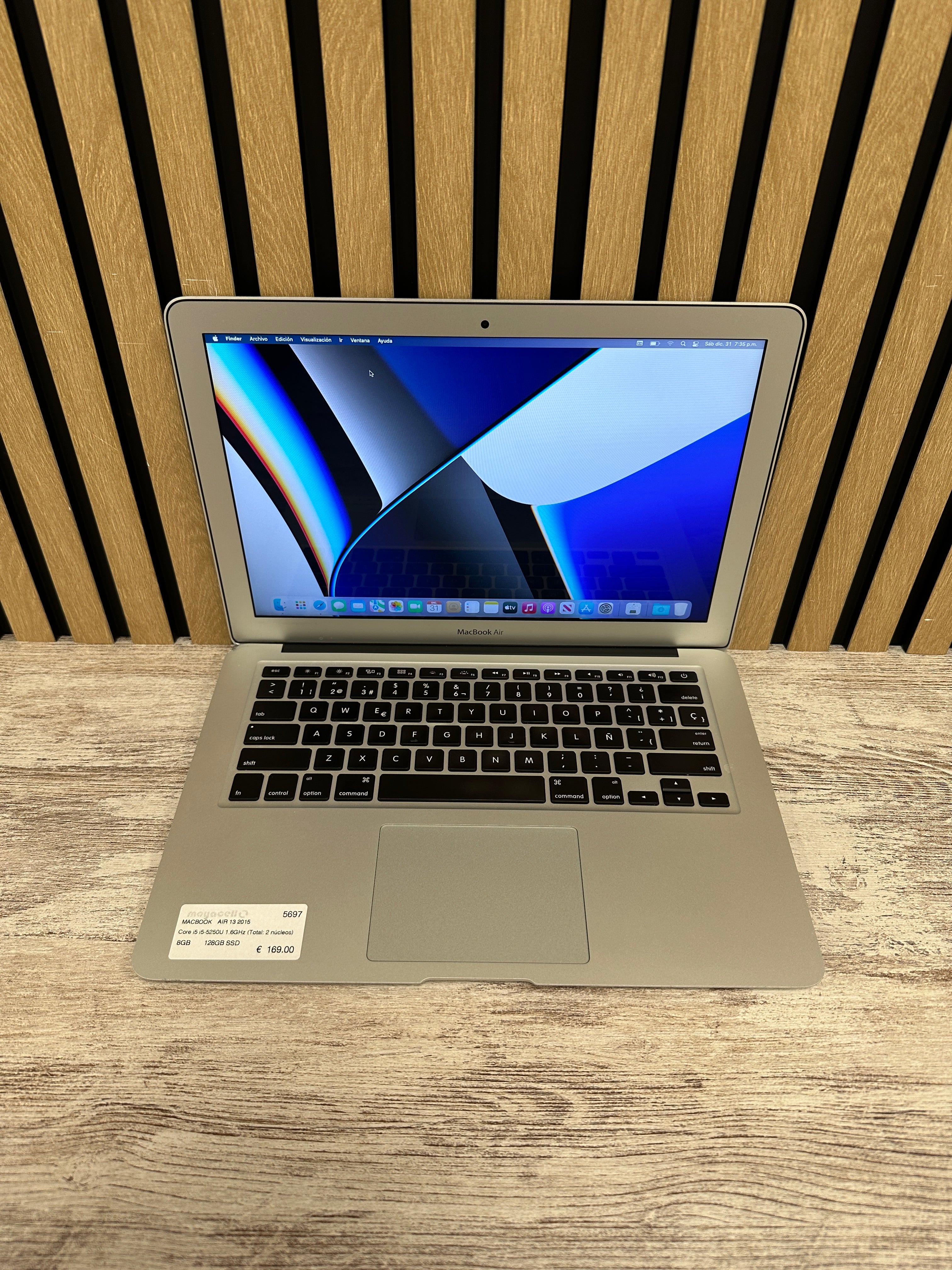 MacBook Air 13" 2015 i5 8gb 128gb SSD