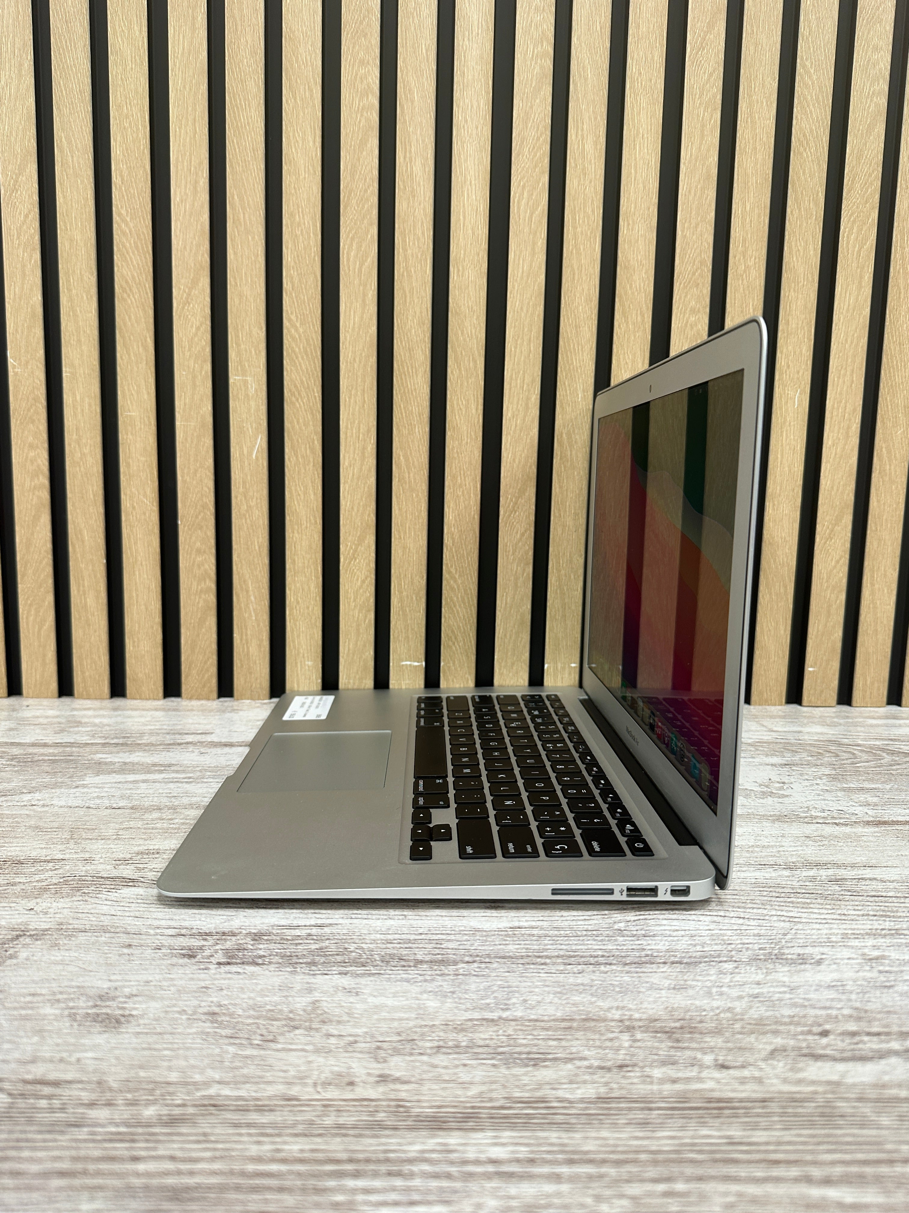 MacBook Air 13" 2013 i5 4gb 128gb SSD