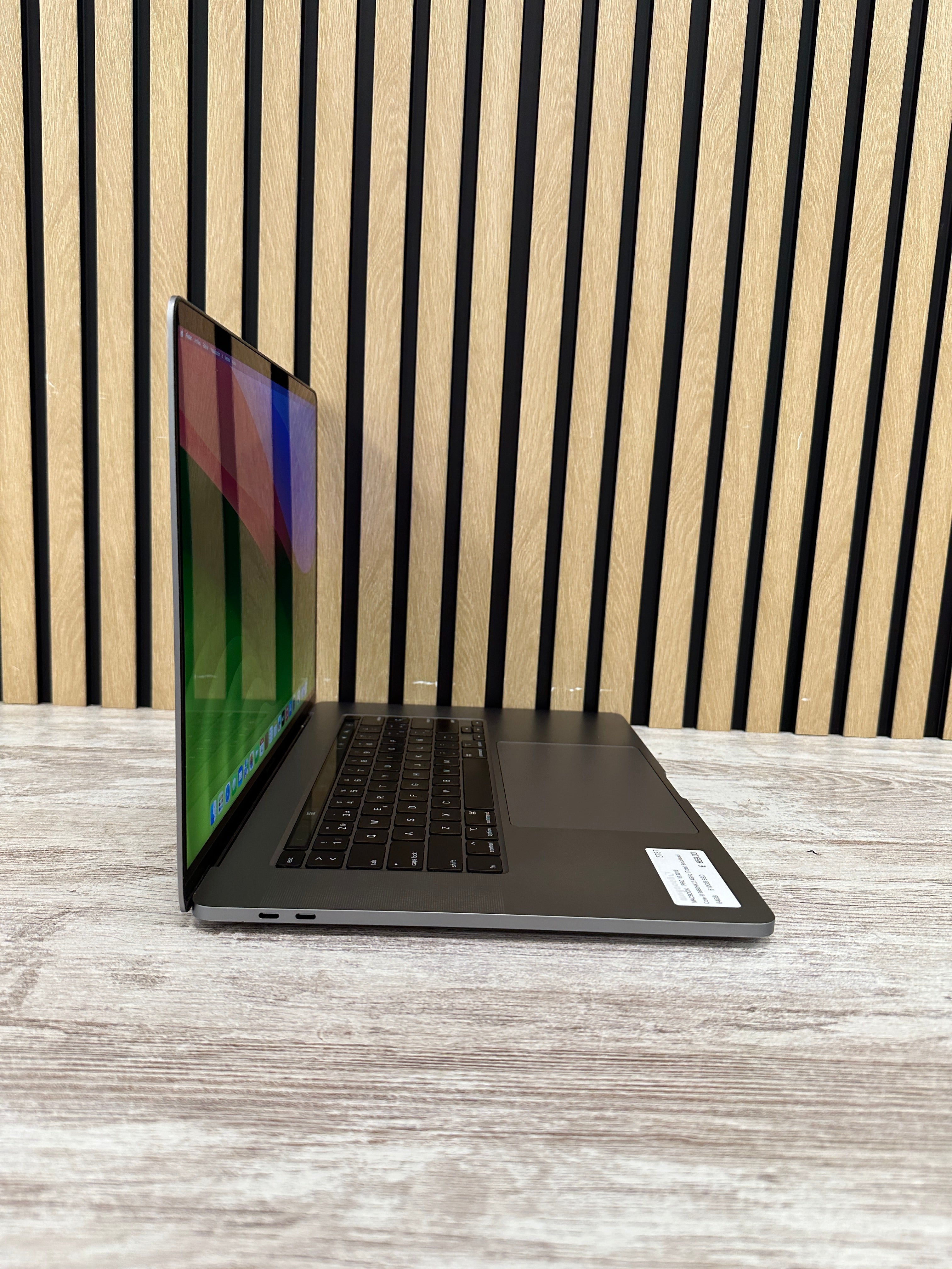 MacBook Pro 16" 2019 i9 64gb 512gb SSD