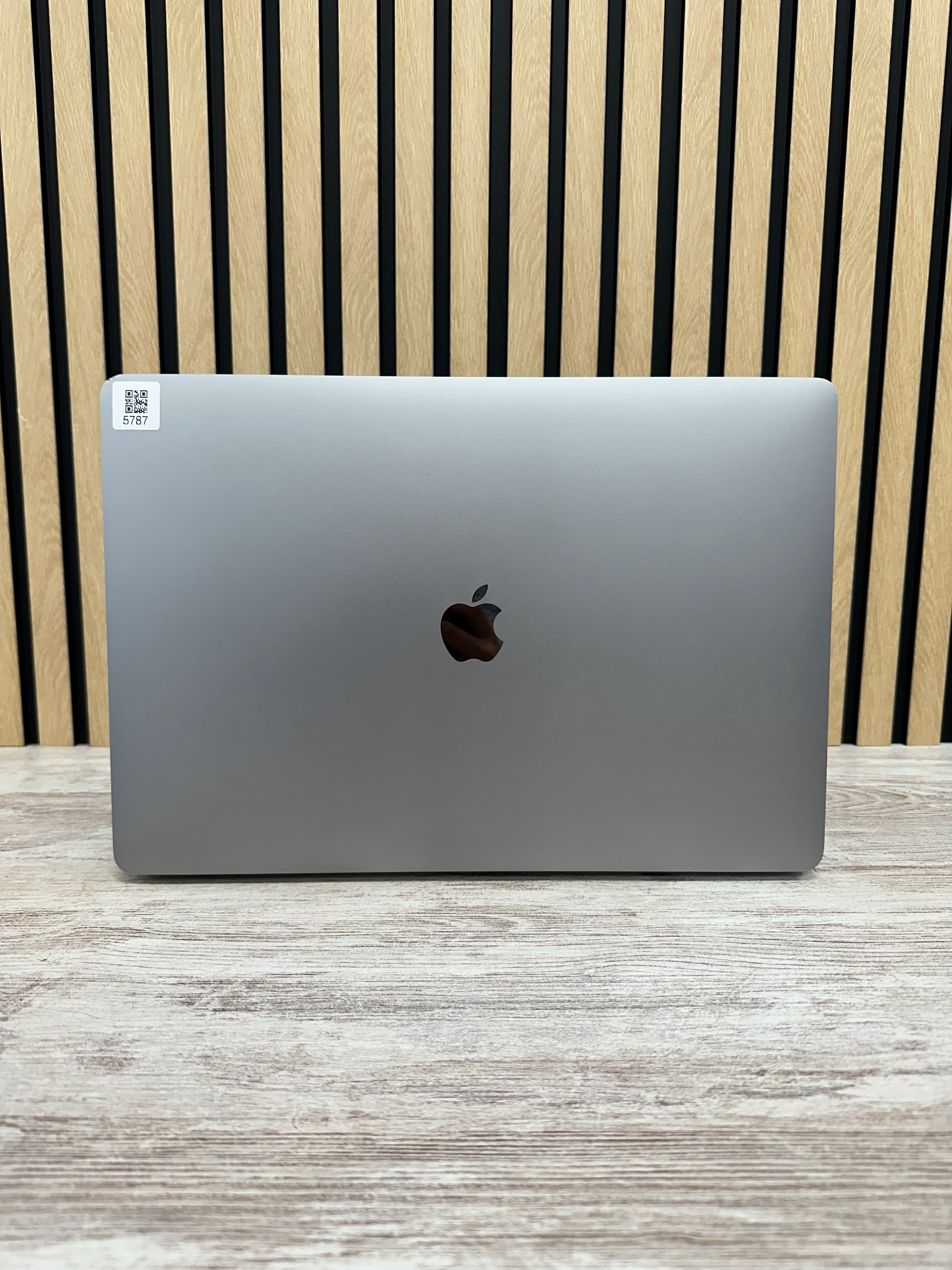 MacBook Pro 16" 2019 i9 64gb 512gb SSD