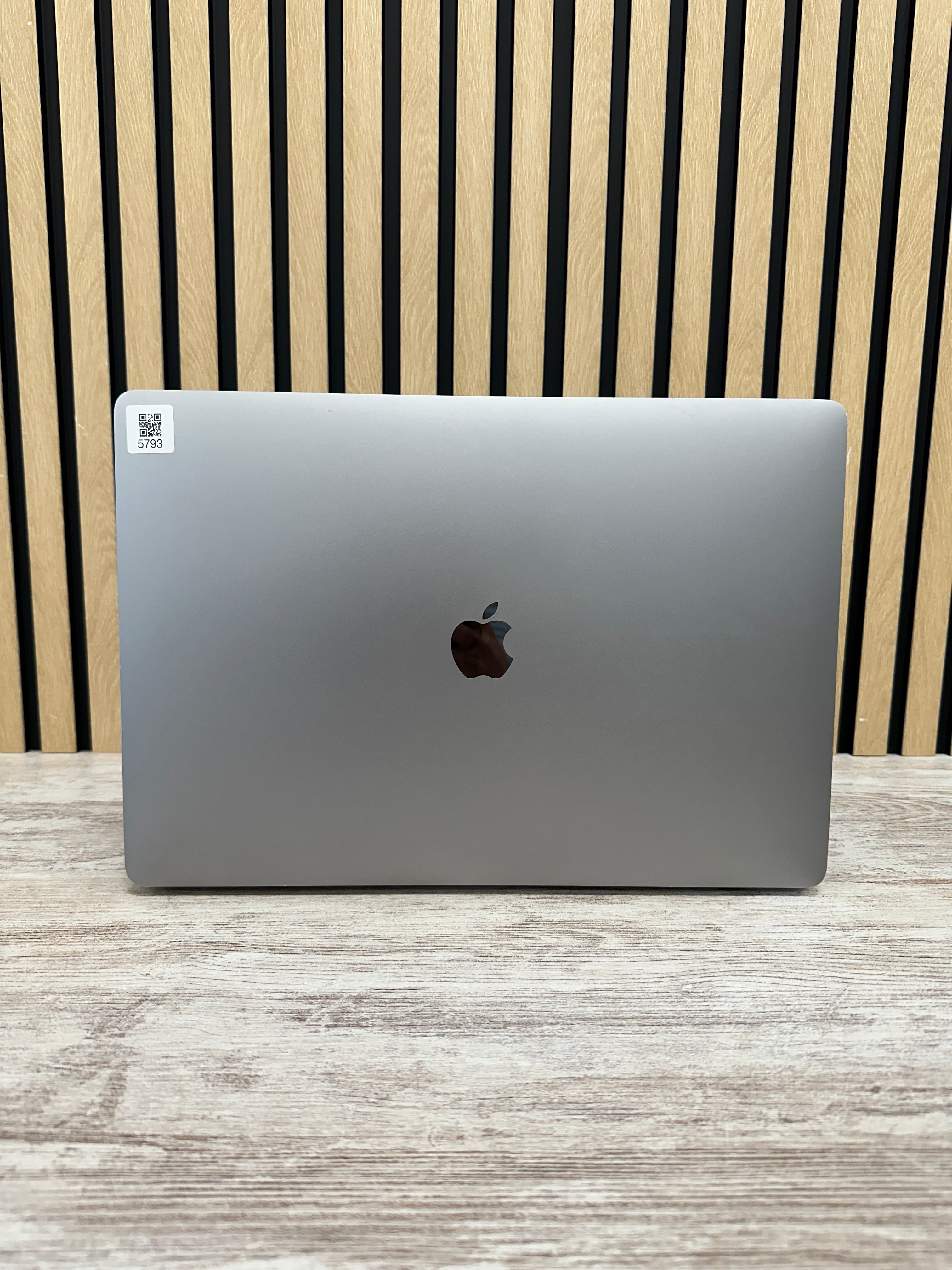 MacBook Pro 16" 2019 i9 64gb 512gb SSD