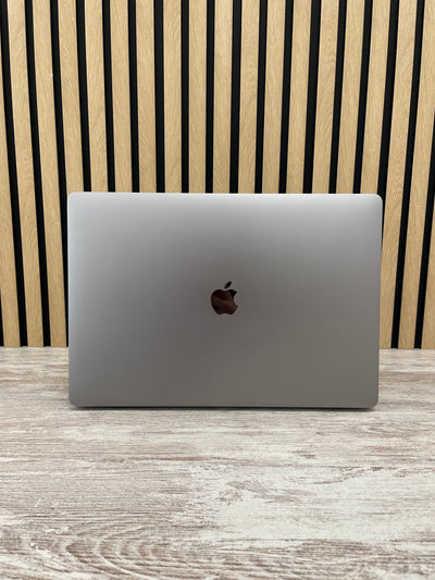 MacBook Pro 16" 2019 i7 16gb 512gb SSD