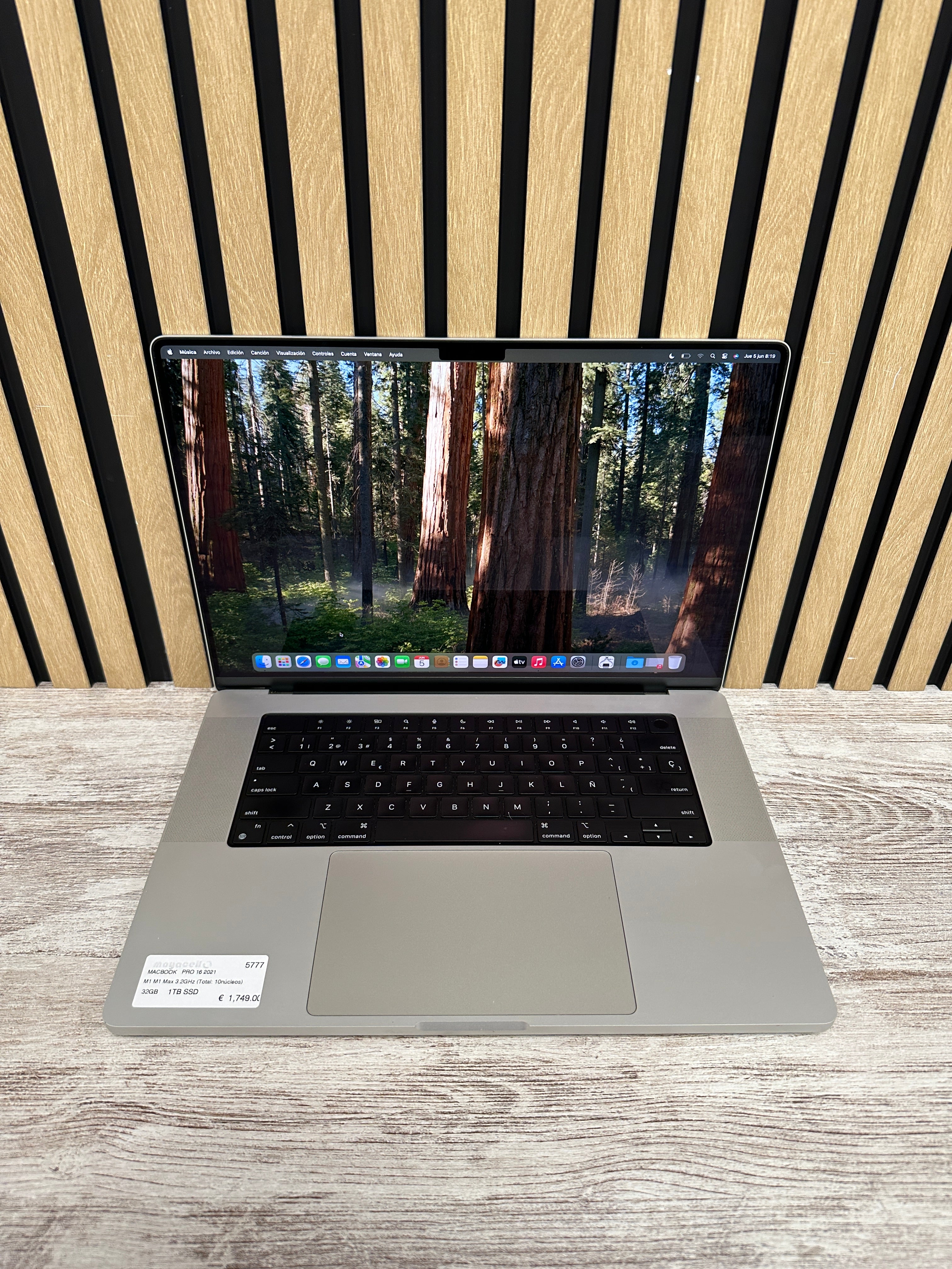 MacBook Pro 16" 2021 M1 MAX 32gb 1tb SSD