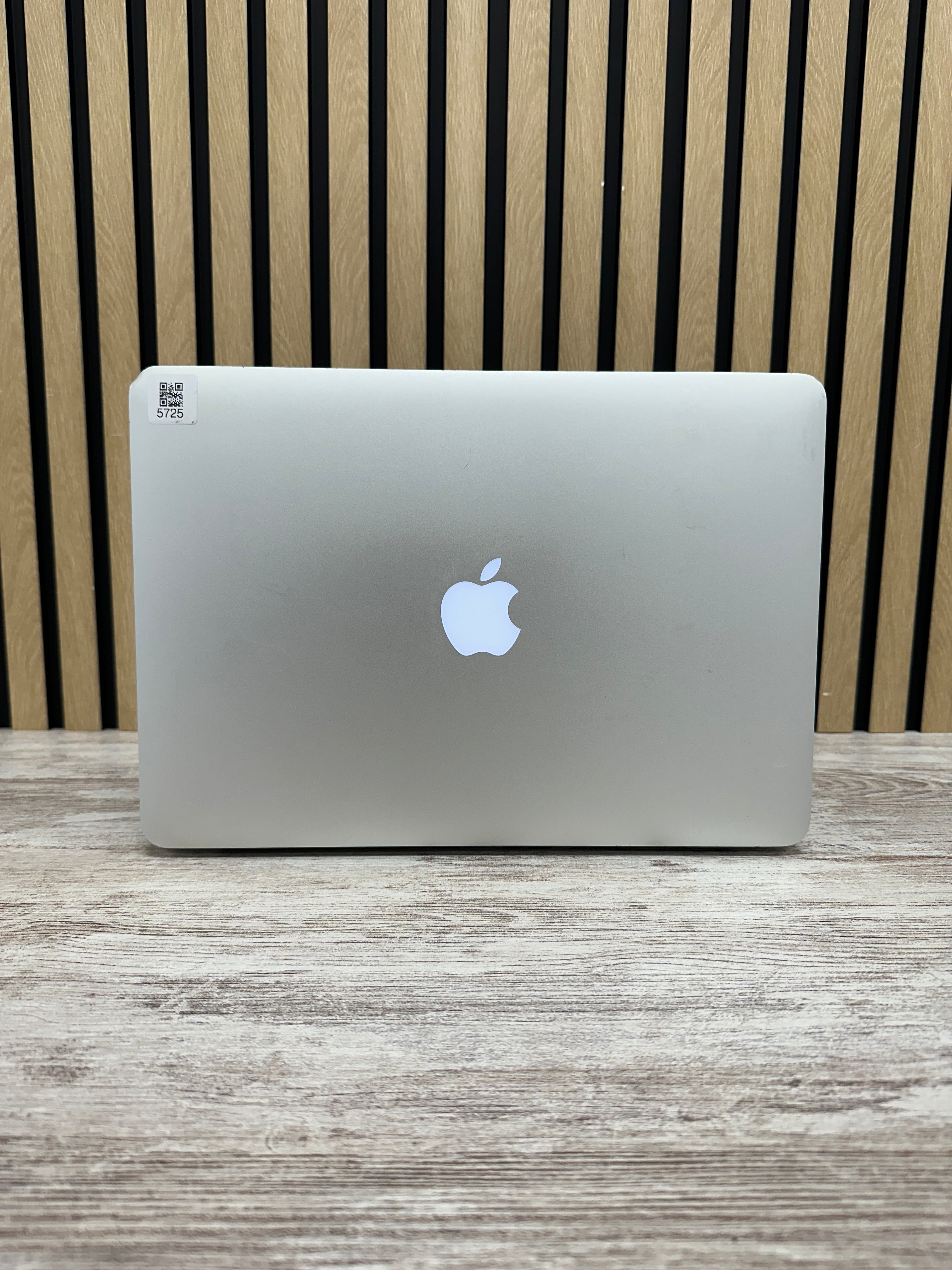 MacBook Air 13" 2017 i7 8gb 500gb SSD