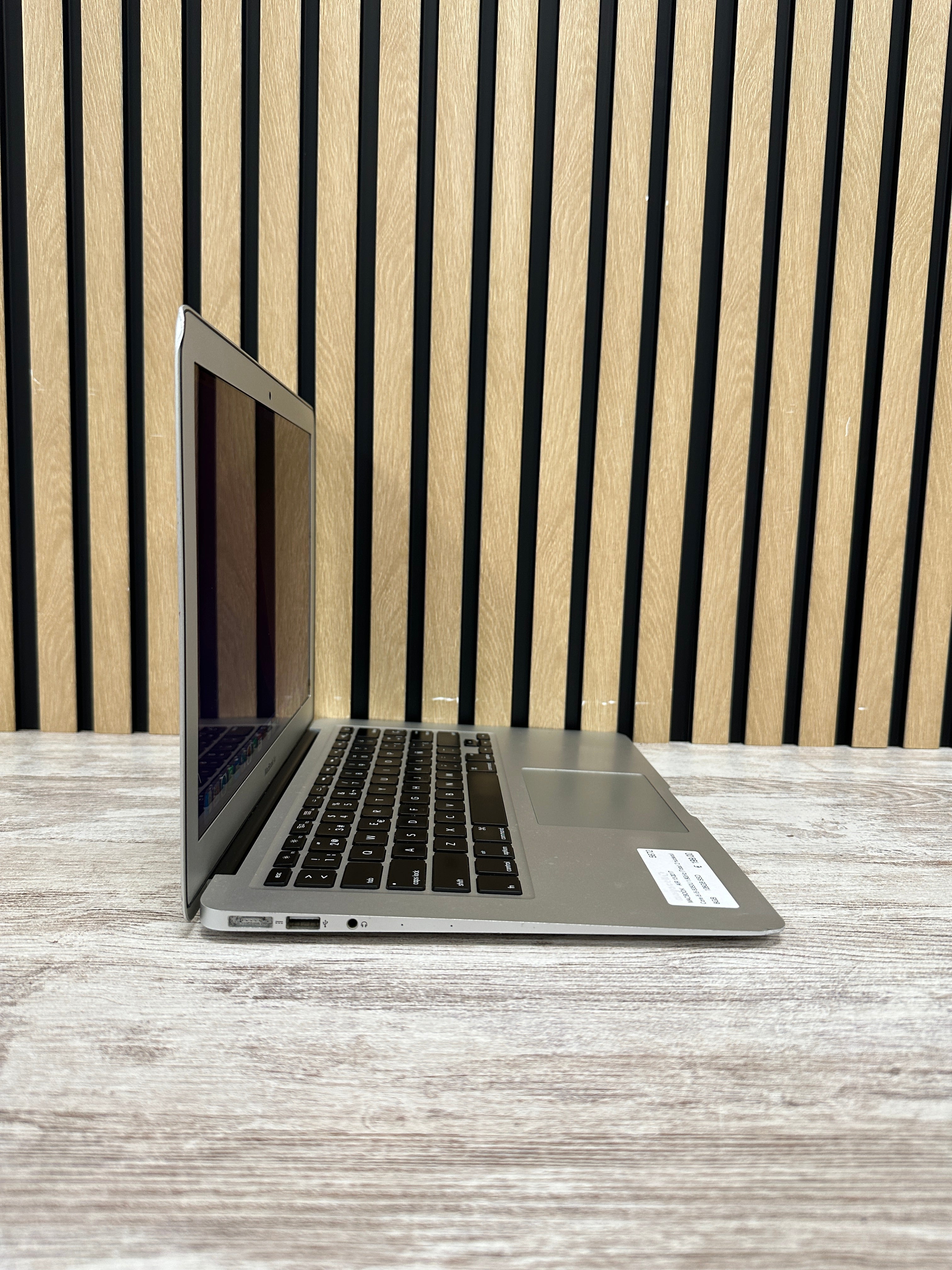 MacBook Air 13" 2017 i5 8gb 128gb SSD