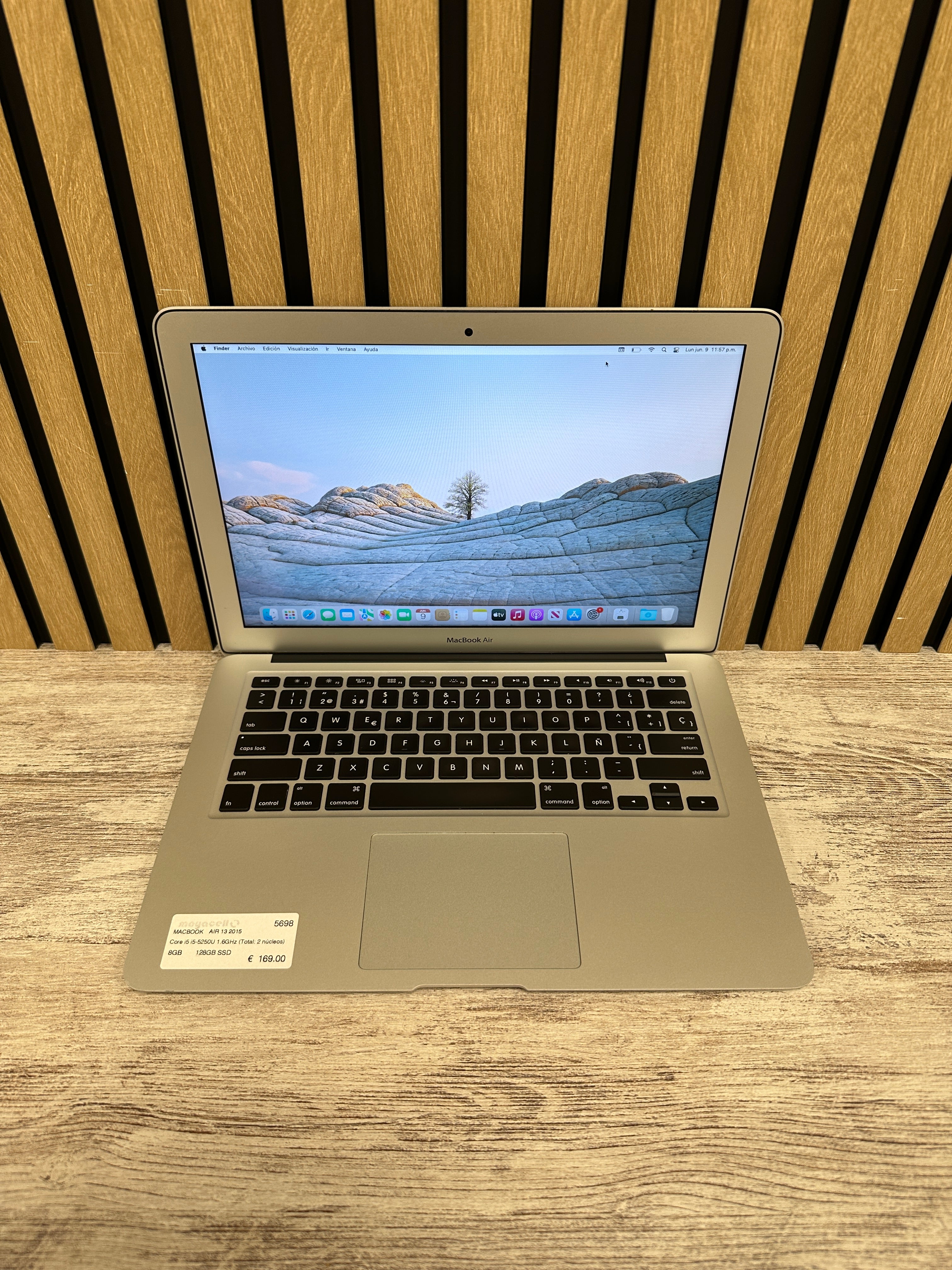 MacBook Air 13" 2015 i5 8gb 128gb SSD