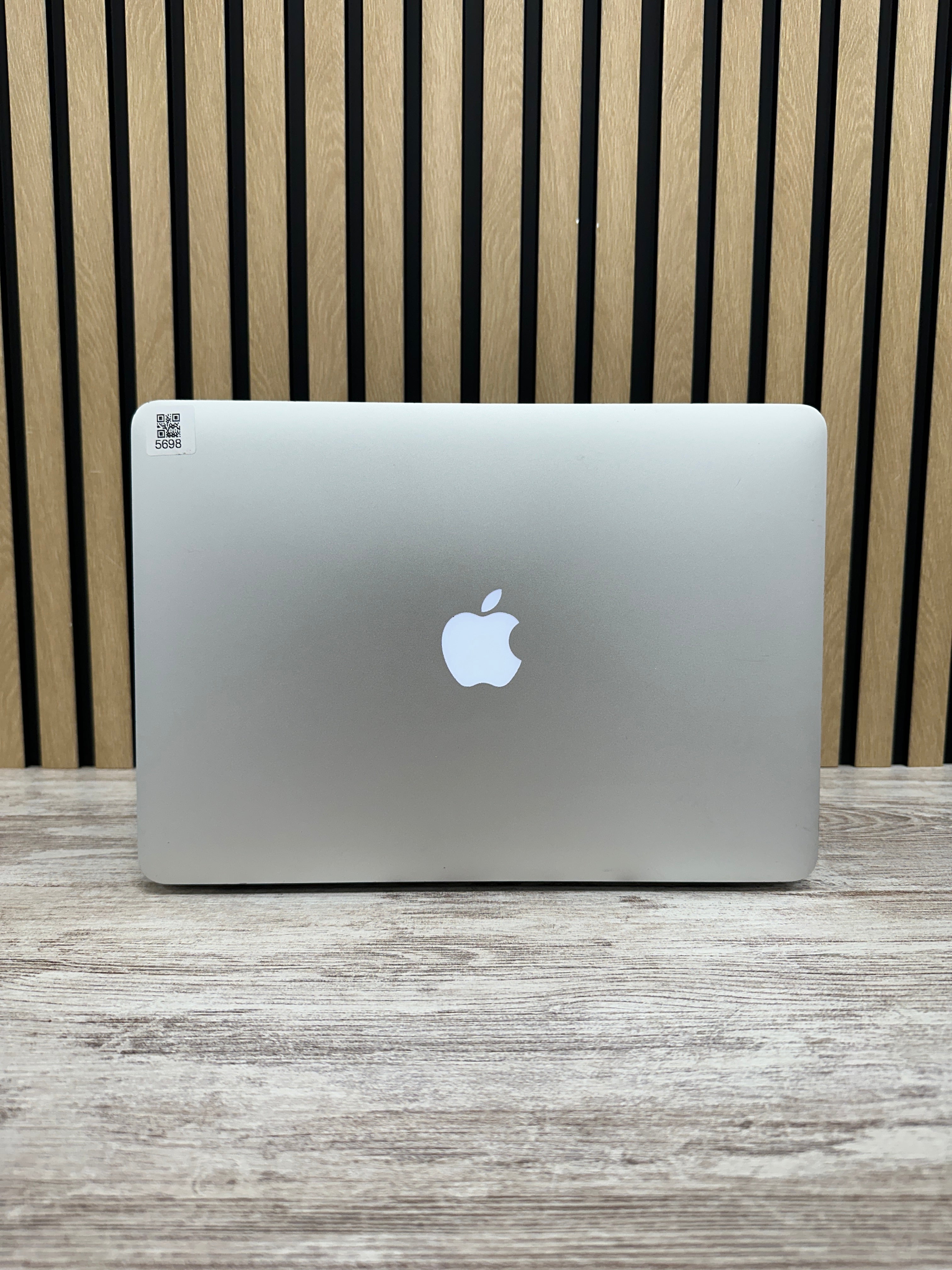 MacBook Air 13" 2015 i5 8gb 128gb SSD