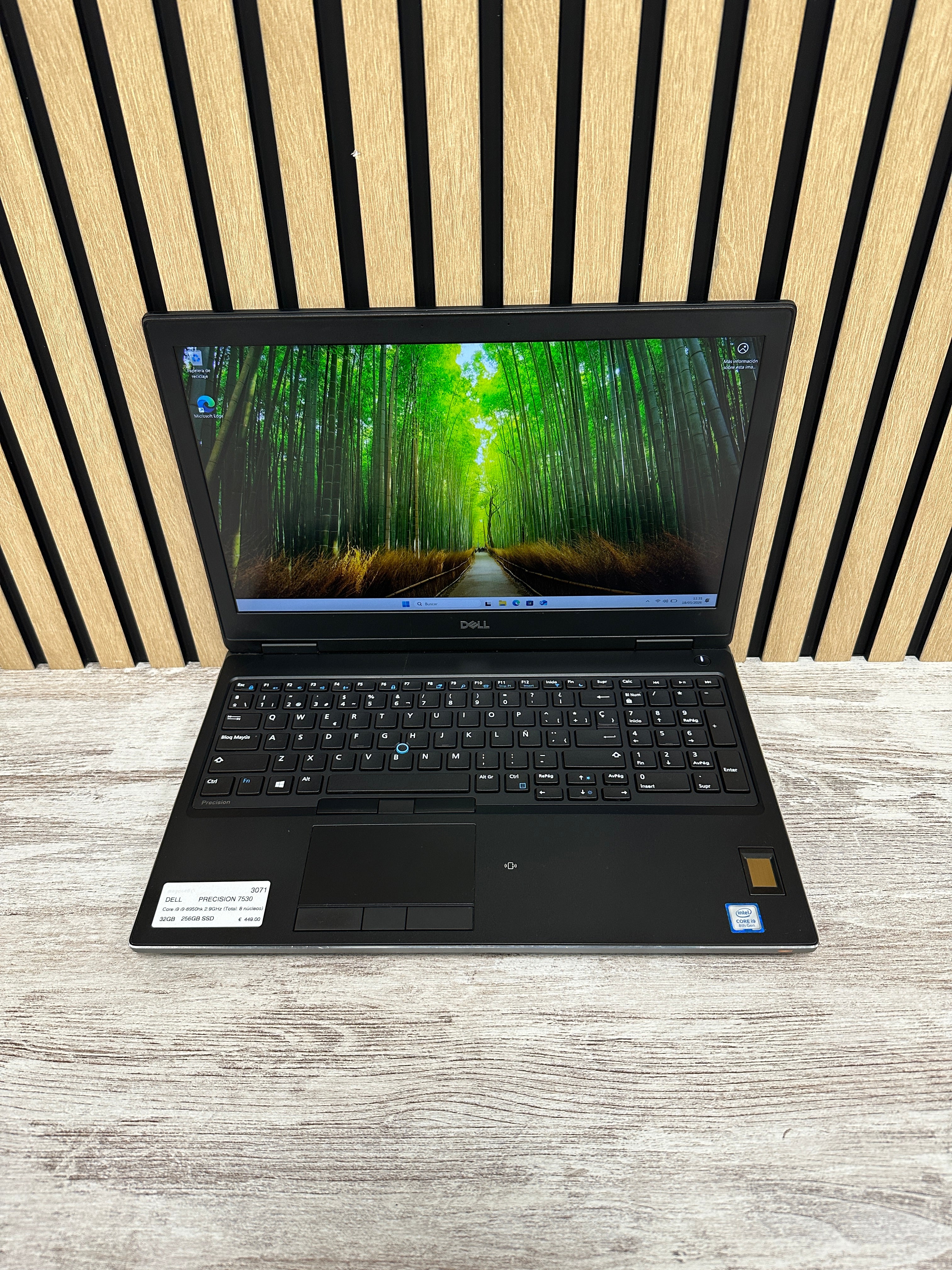 Dell Precision 7530 i9 32gb 256gb SSD - Moyacell