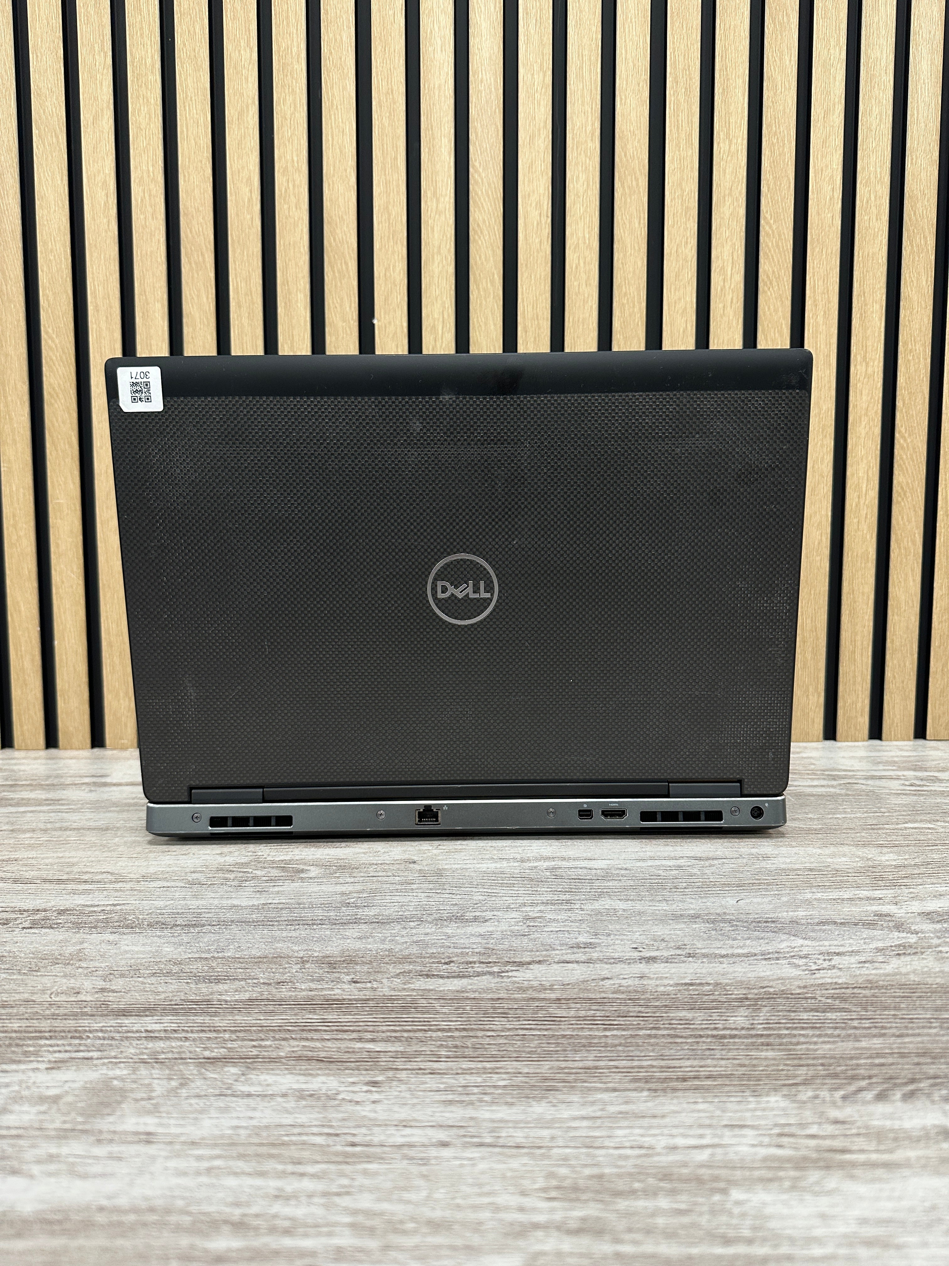 Dell Precision 7530 i9 32gb 256gb SSD - Moyacell