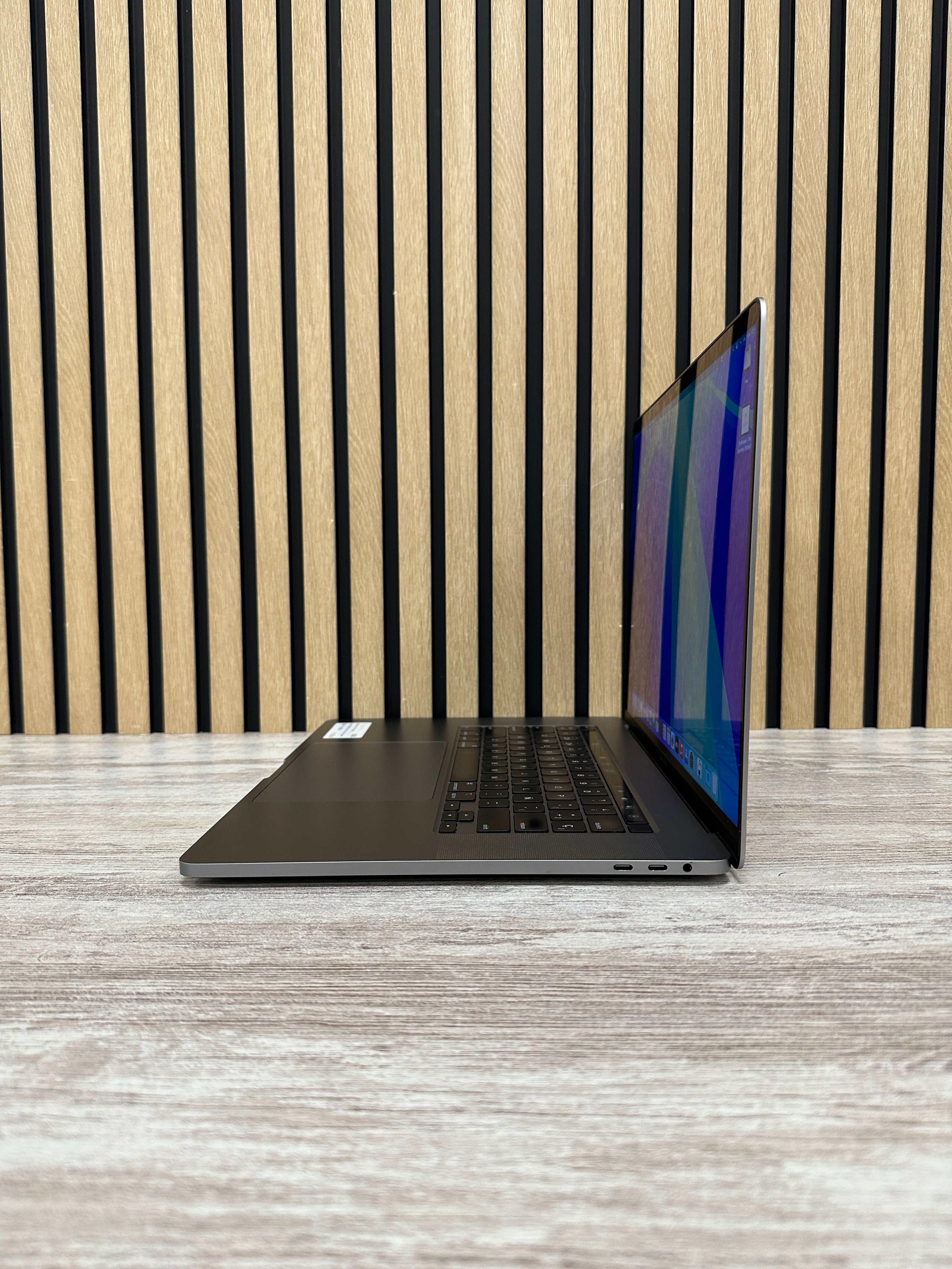 MacBook Pro 16" 2019 i9 32gb 1tb SSD