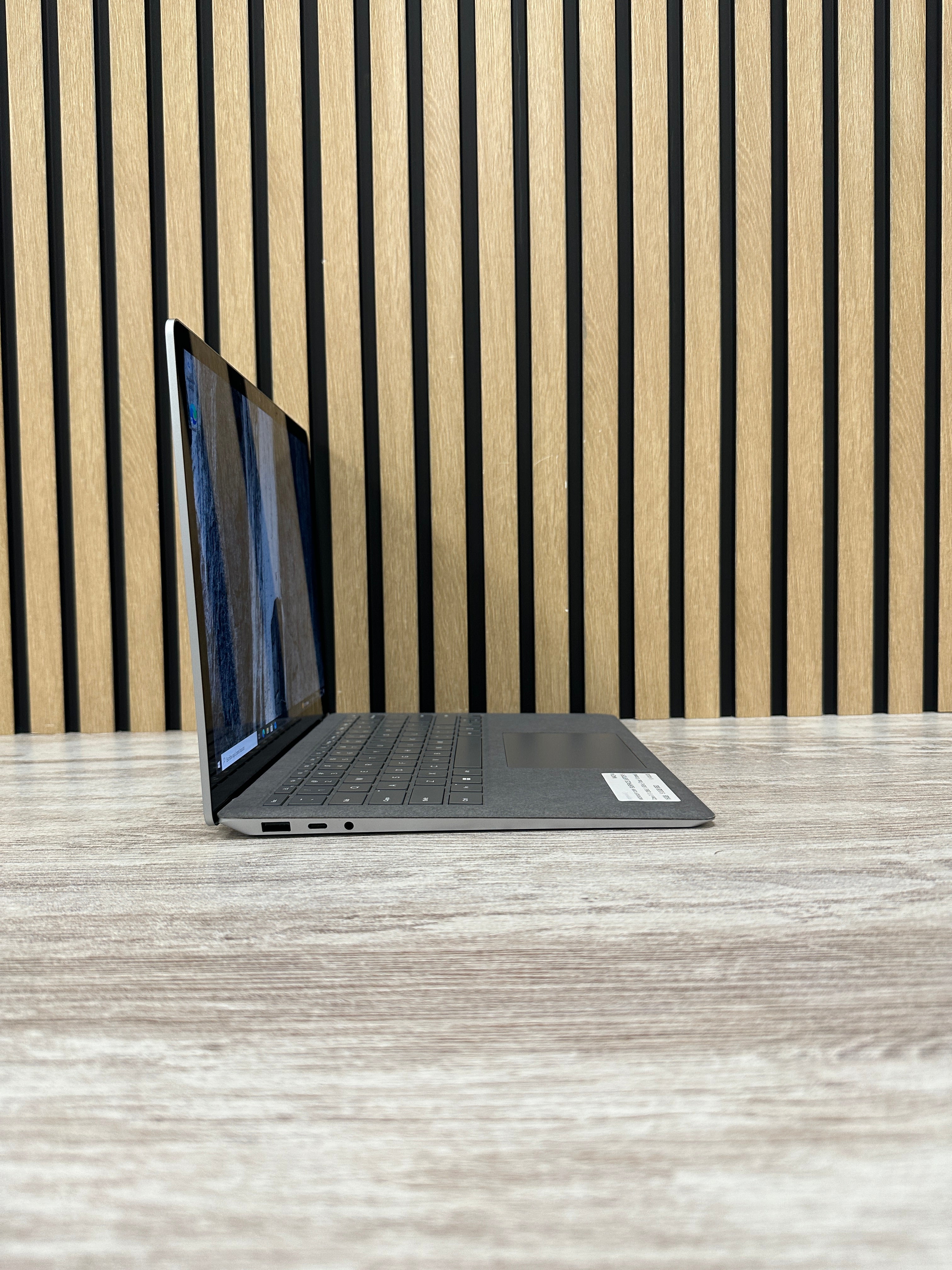Microsoft Corp Surface Laptop 5 i7 16gb 512gb SSD