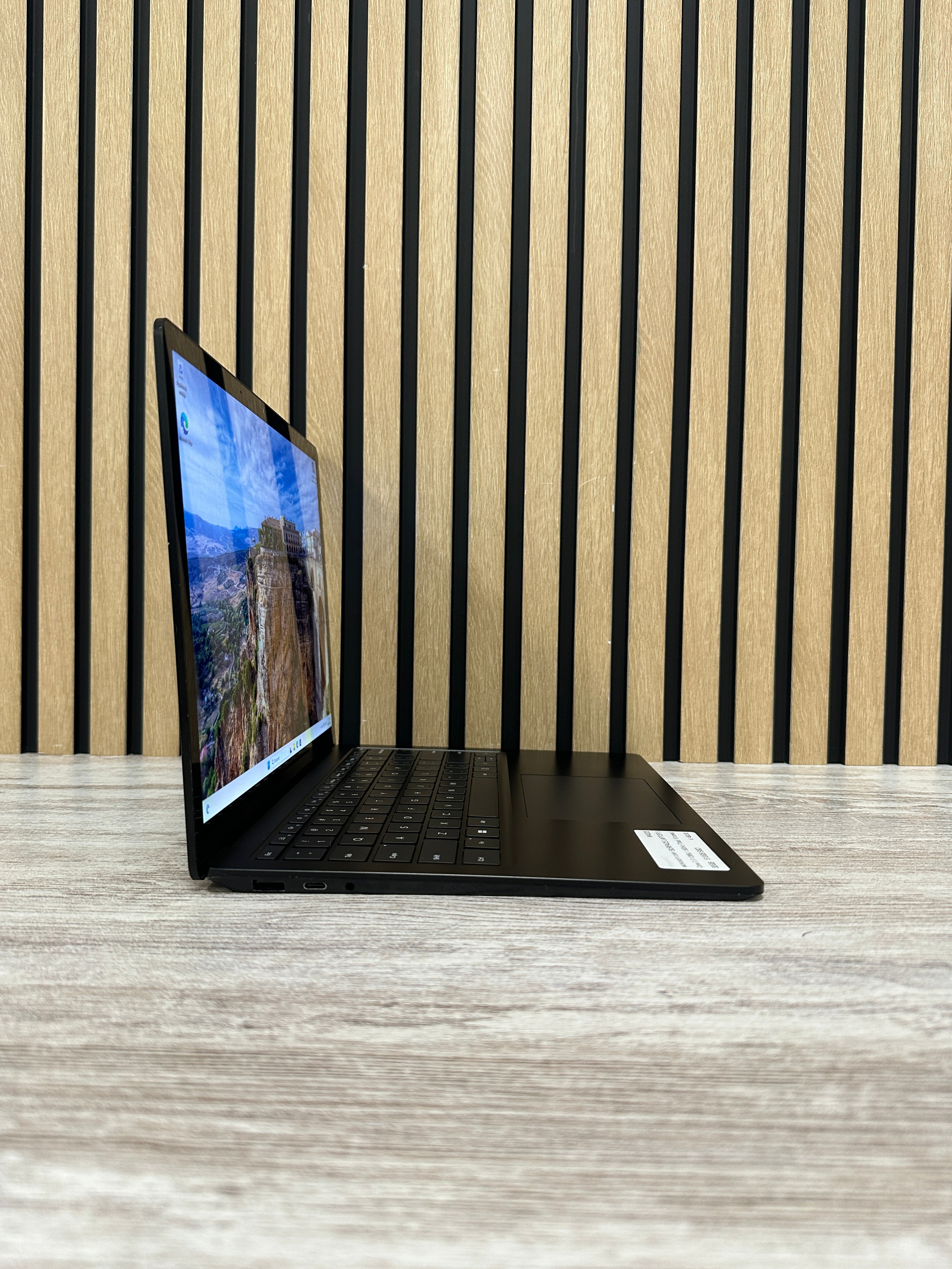 Microsoft Corp Surface Laptop 5 i7 32gb 512gb SSD