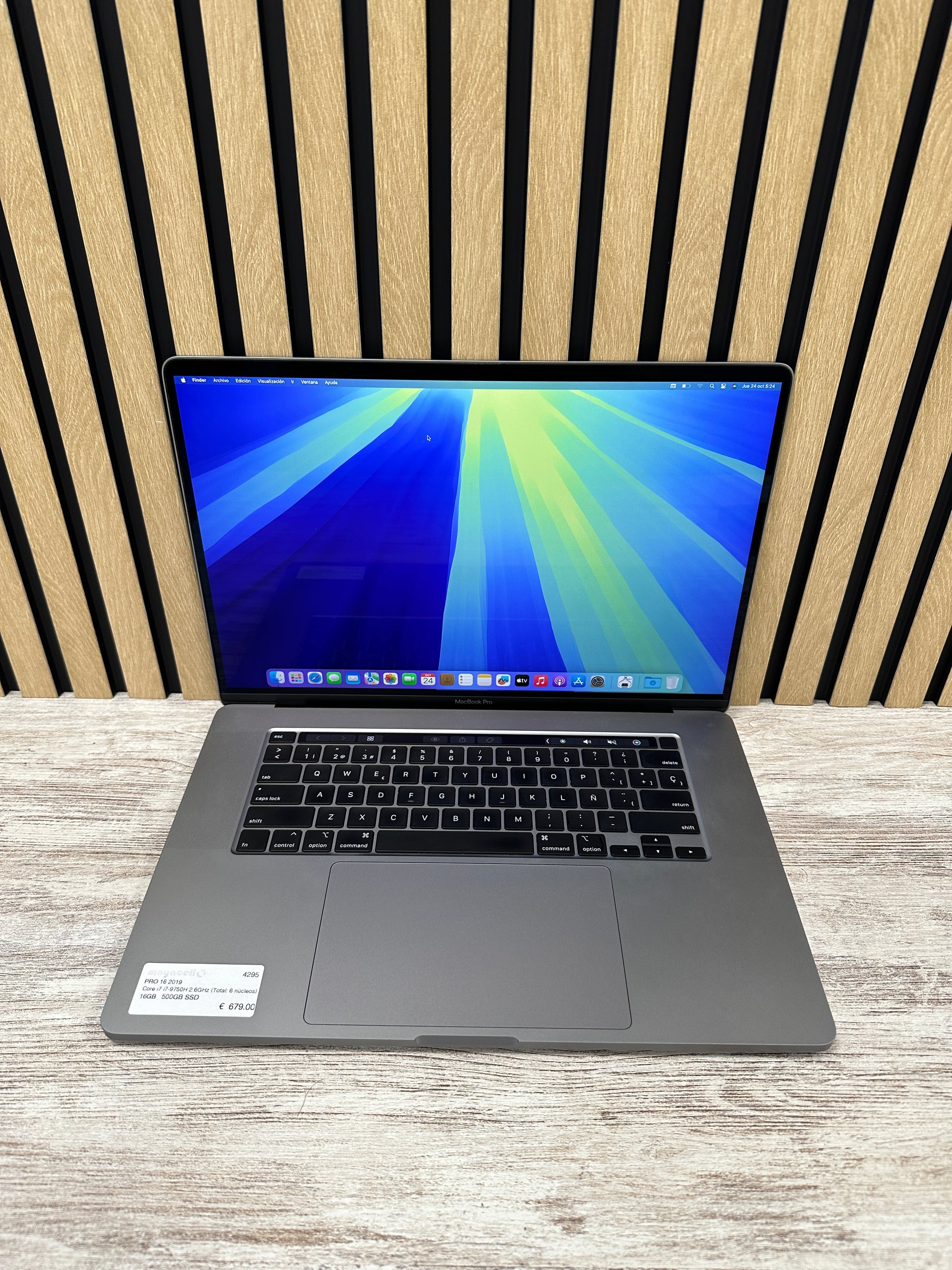 MacBook Pro 16" 2019 i7 16gb 500gb SSD