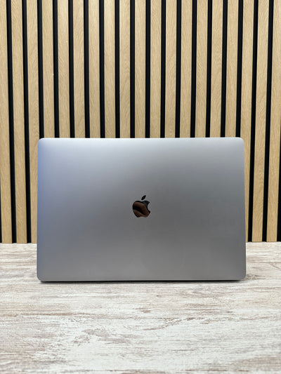 MacBook Pro 16" 2019 i7 16gb 500gb SSD