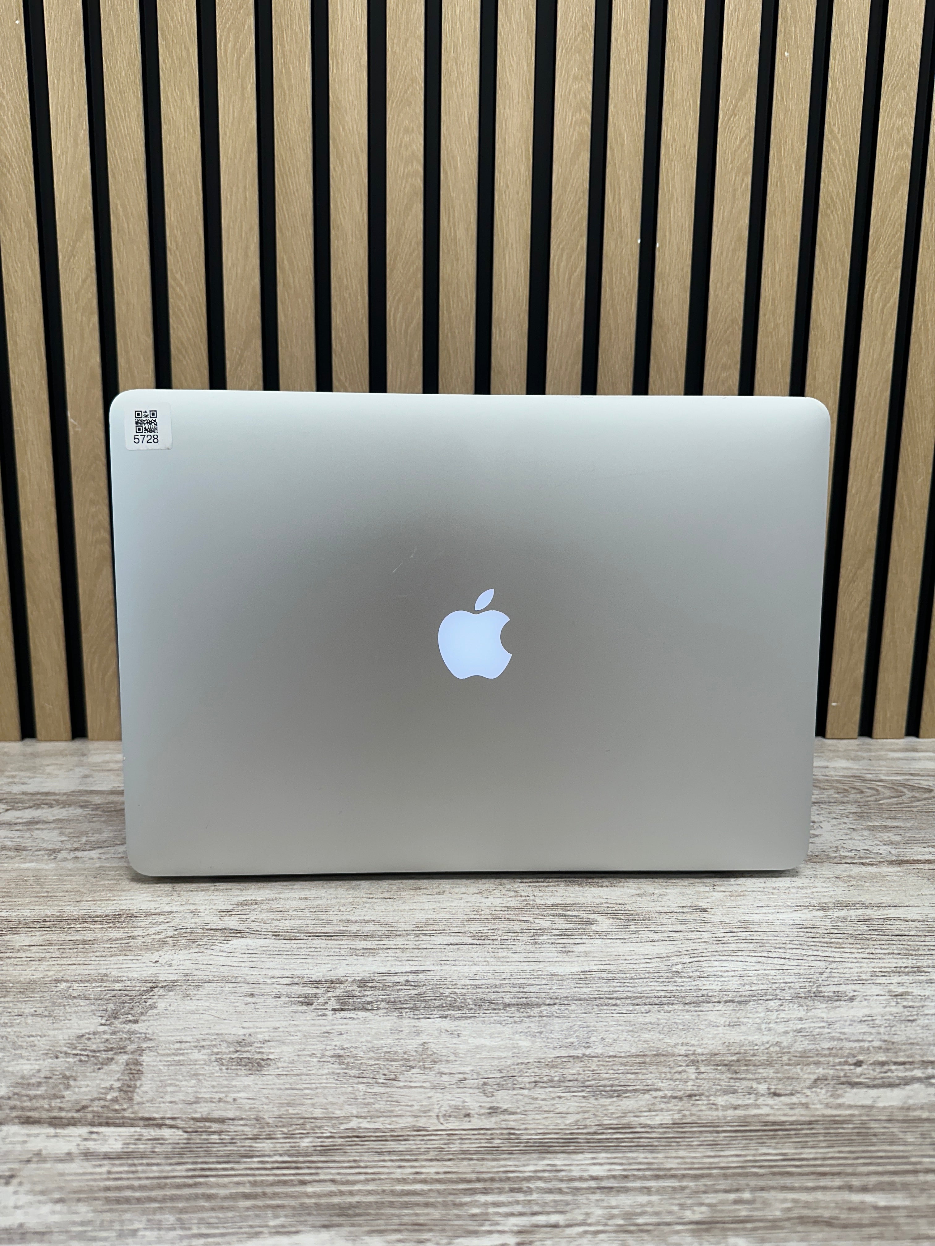 MacBook Pro 15" 2015 i7 16gb 500gb SSD