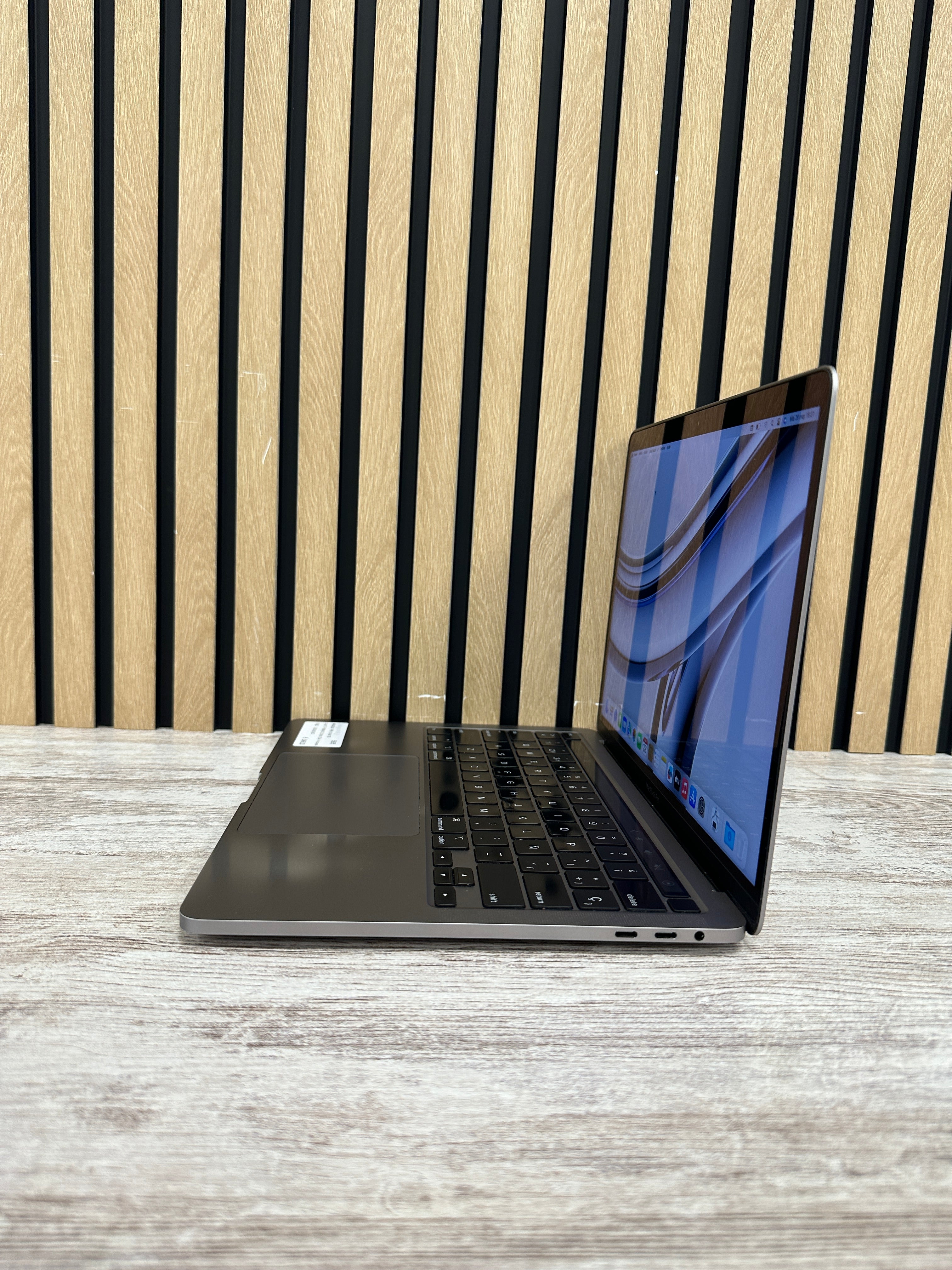 MacBook Pro 13" 2020 TB i7 16gb 500gb SSD