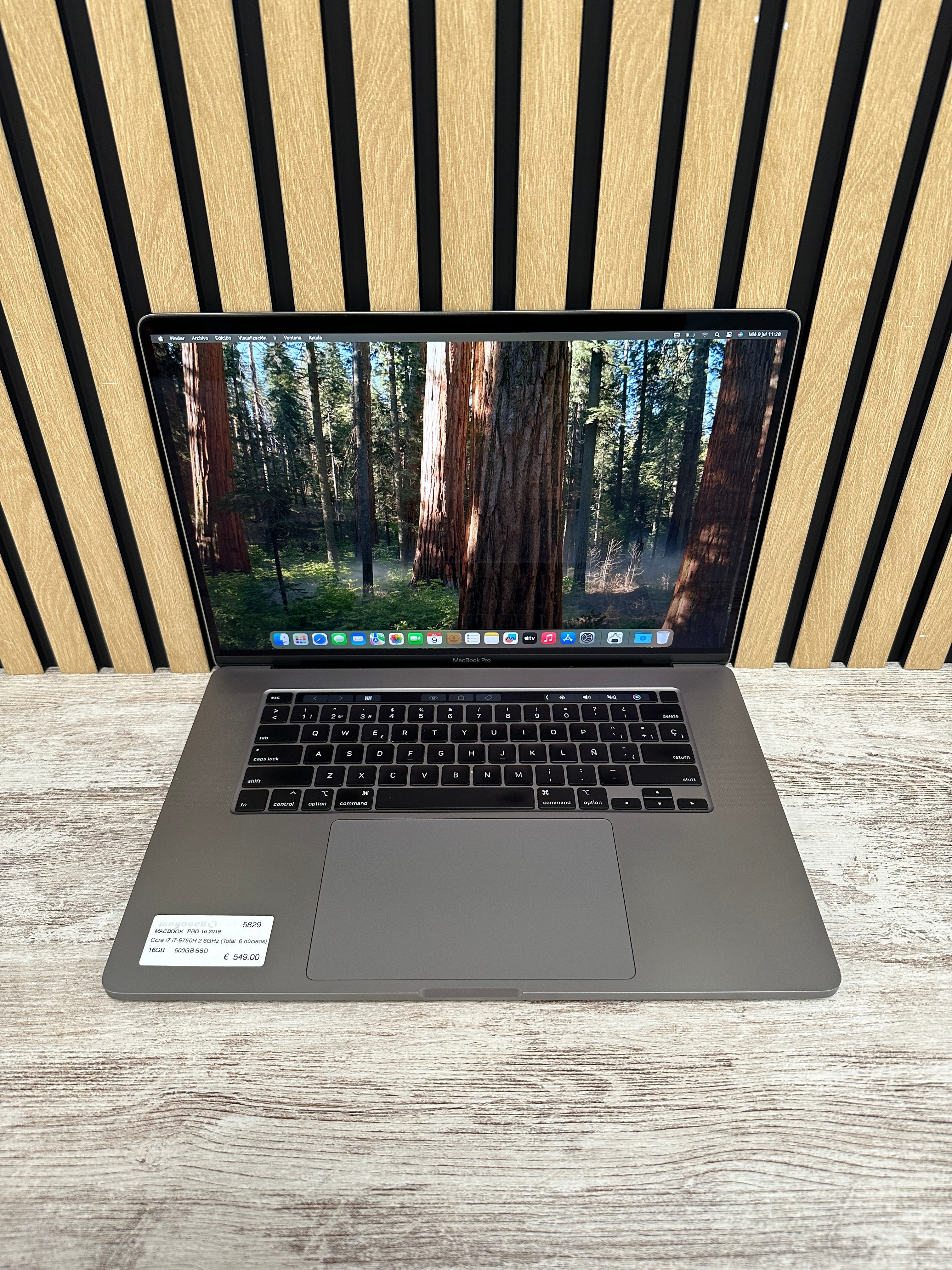 MacBook Pro 16" 2019 i7 16gb 500gb SSD