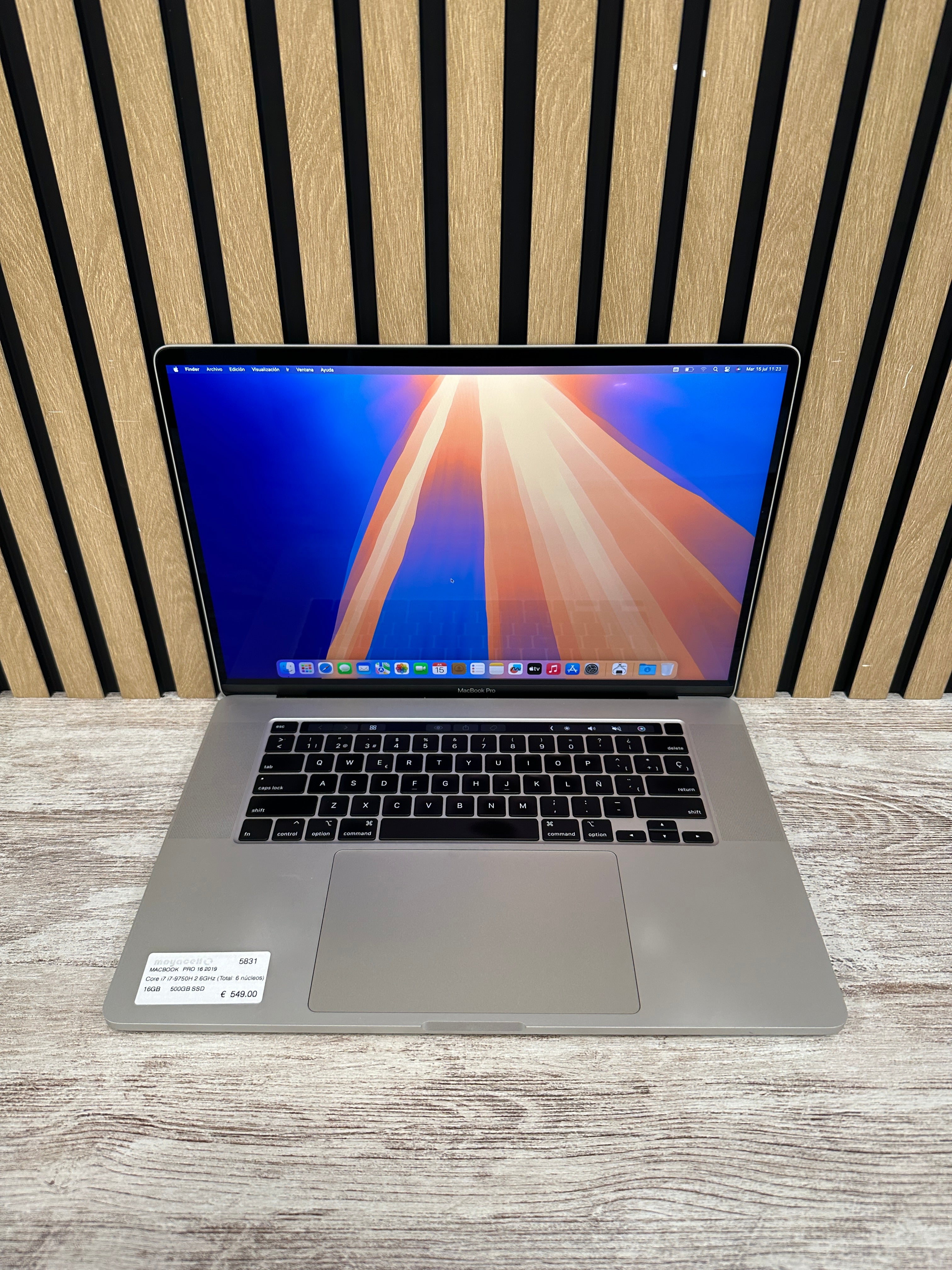MacBook Pro 16" 2019 i7 16gb 500gb SSD