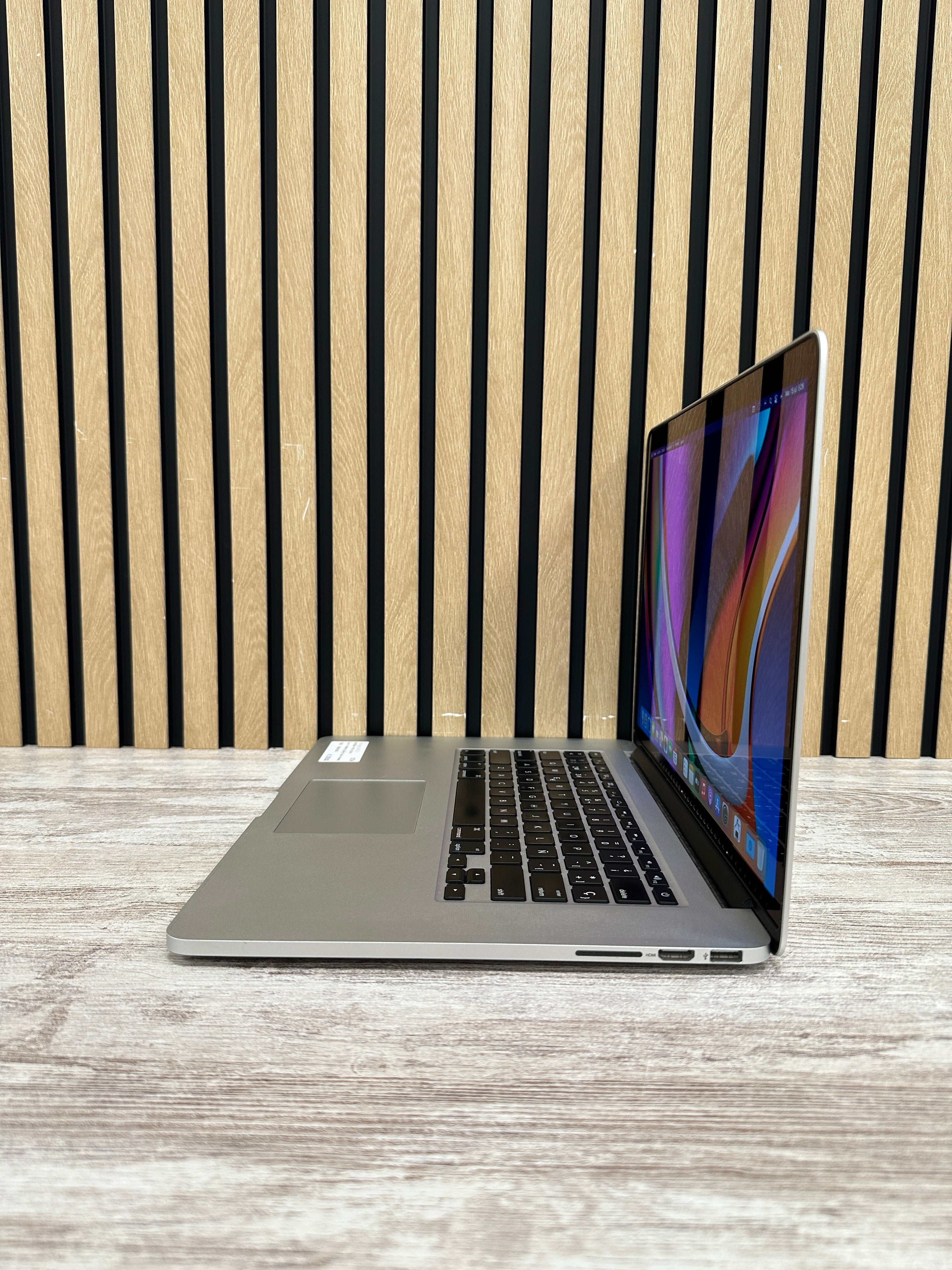 MacBook Pro 15" 2014 i7 16gb 256gb SSD