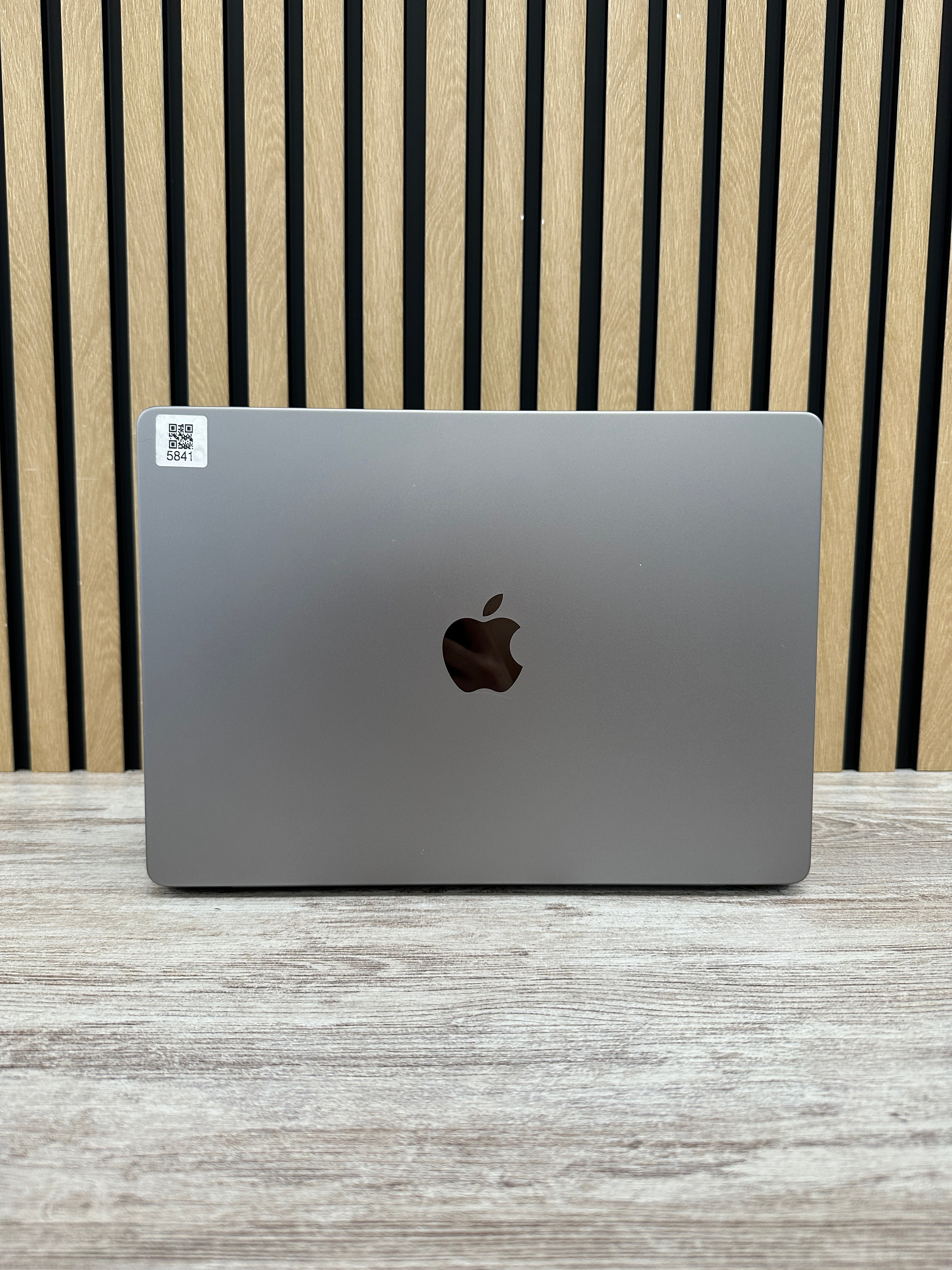MacBook Pro 14" 2021 M1 PRO 16gb 500gb SSD - Moyacell