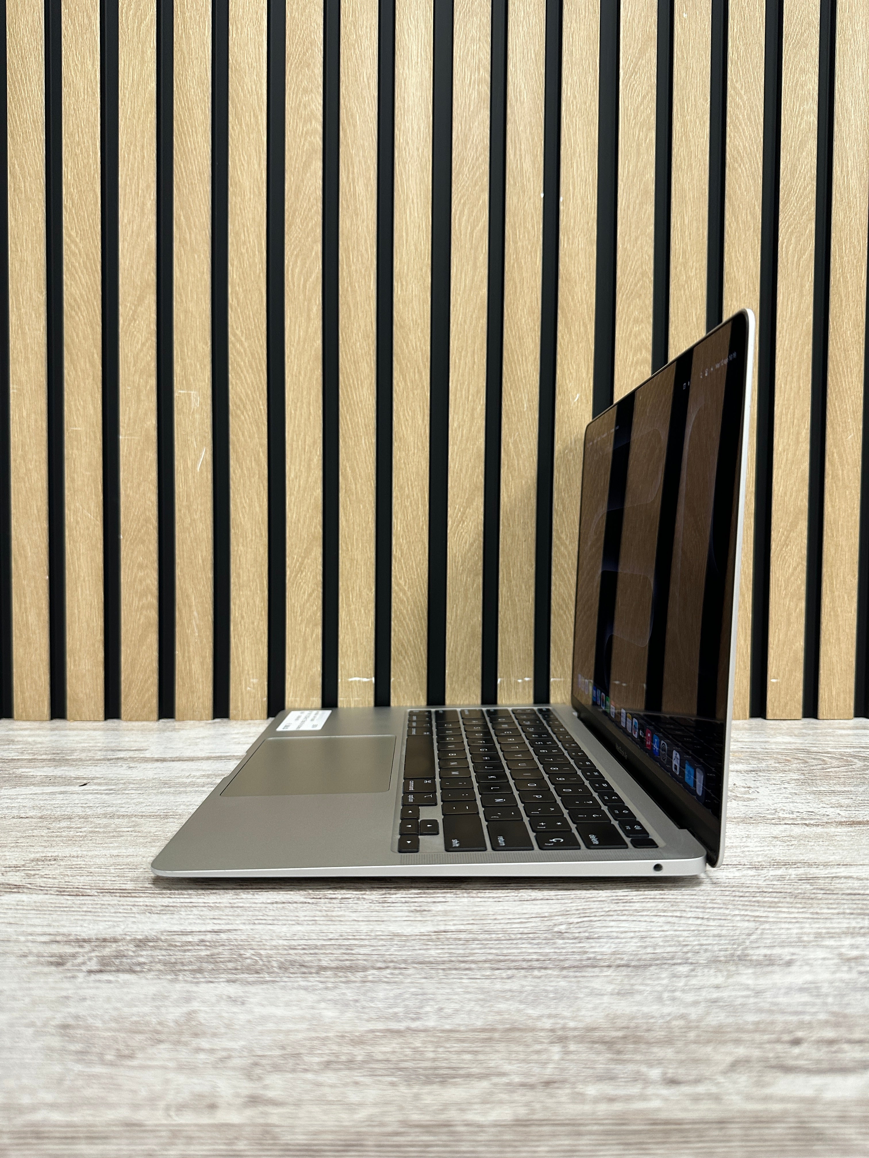 MacBook Air 13" 2020 M1 8gb 256gb SSD - Moyacell
