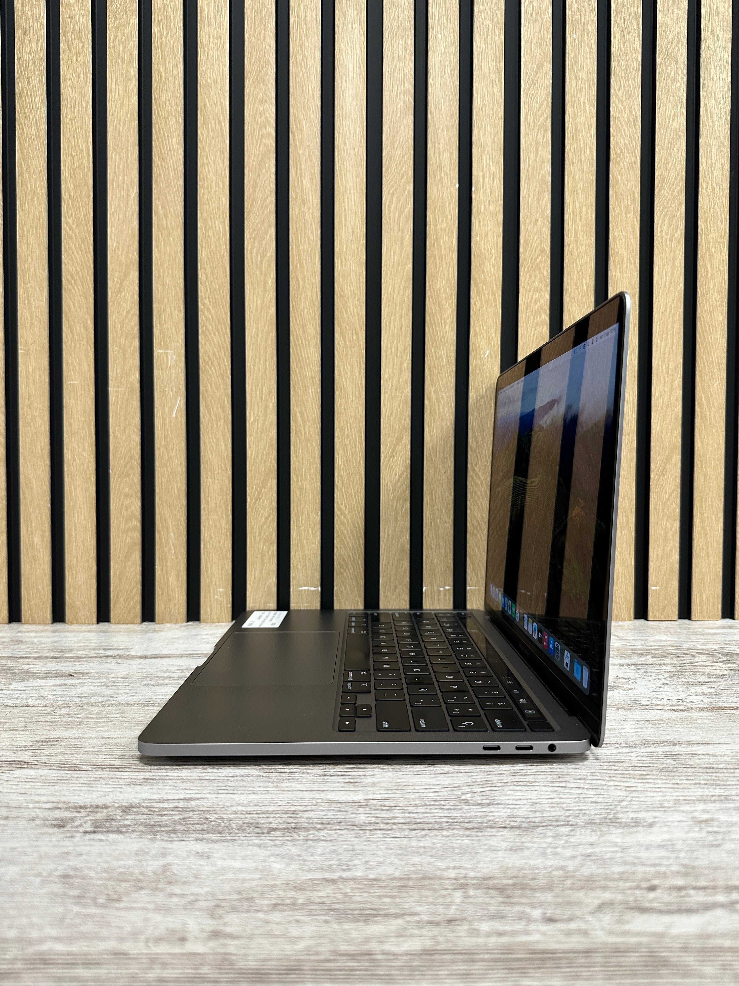 MacBook Pro 13" 2020 TB i5 16gb 500gb SSD - Moyacell