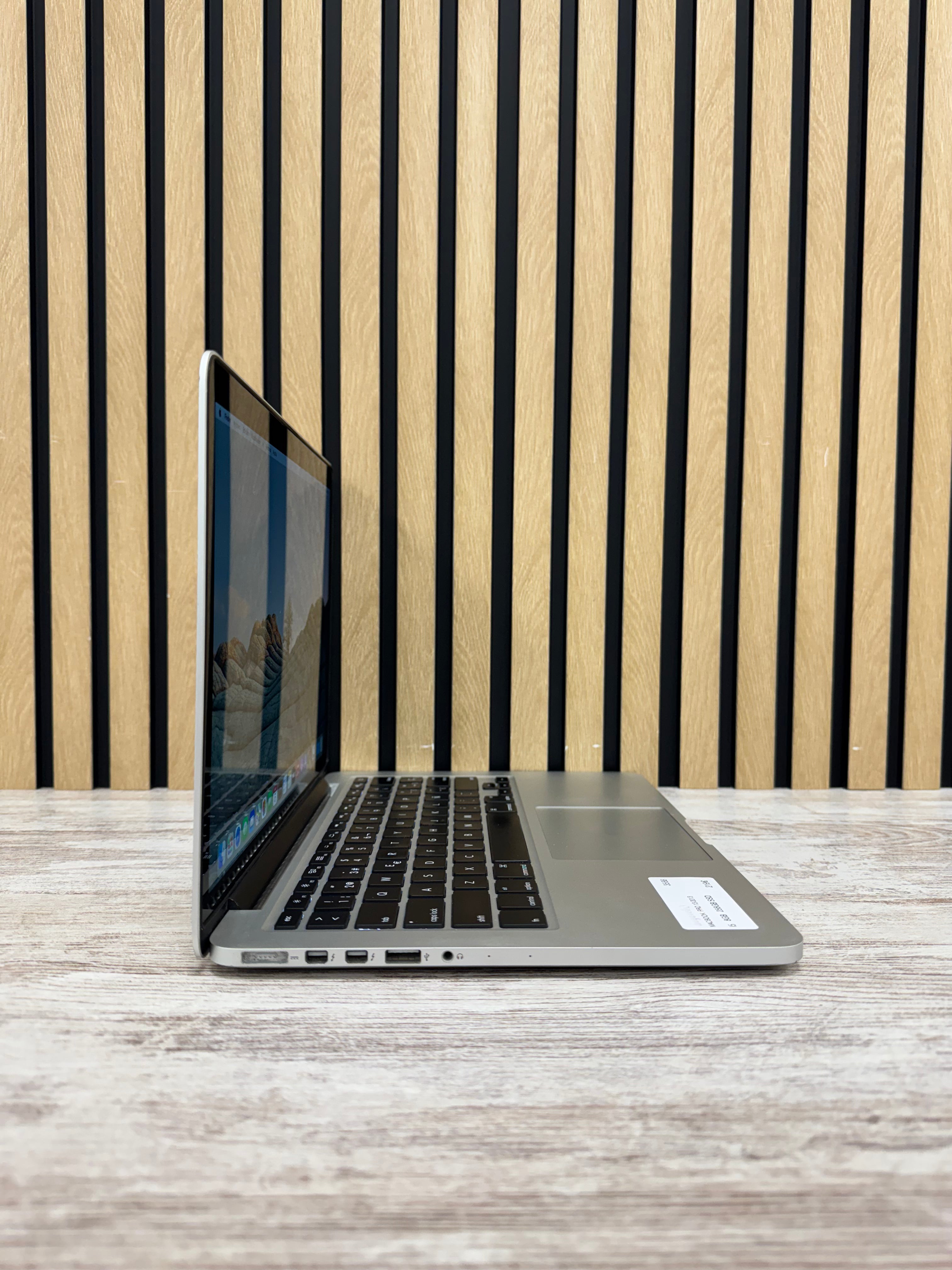 MacBook Pro 13" 2013 i5 8gb 256gb SSD