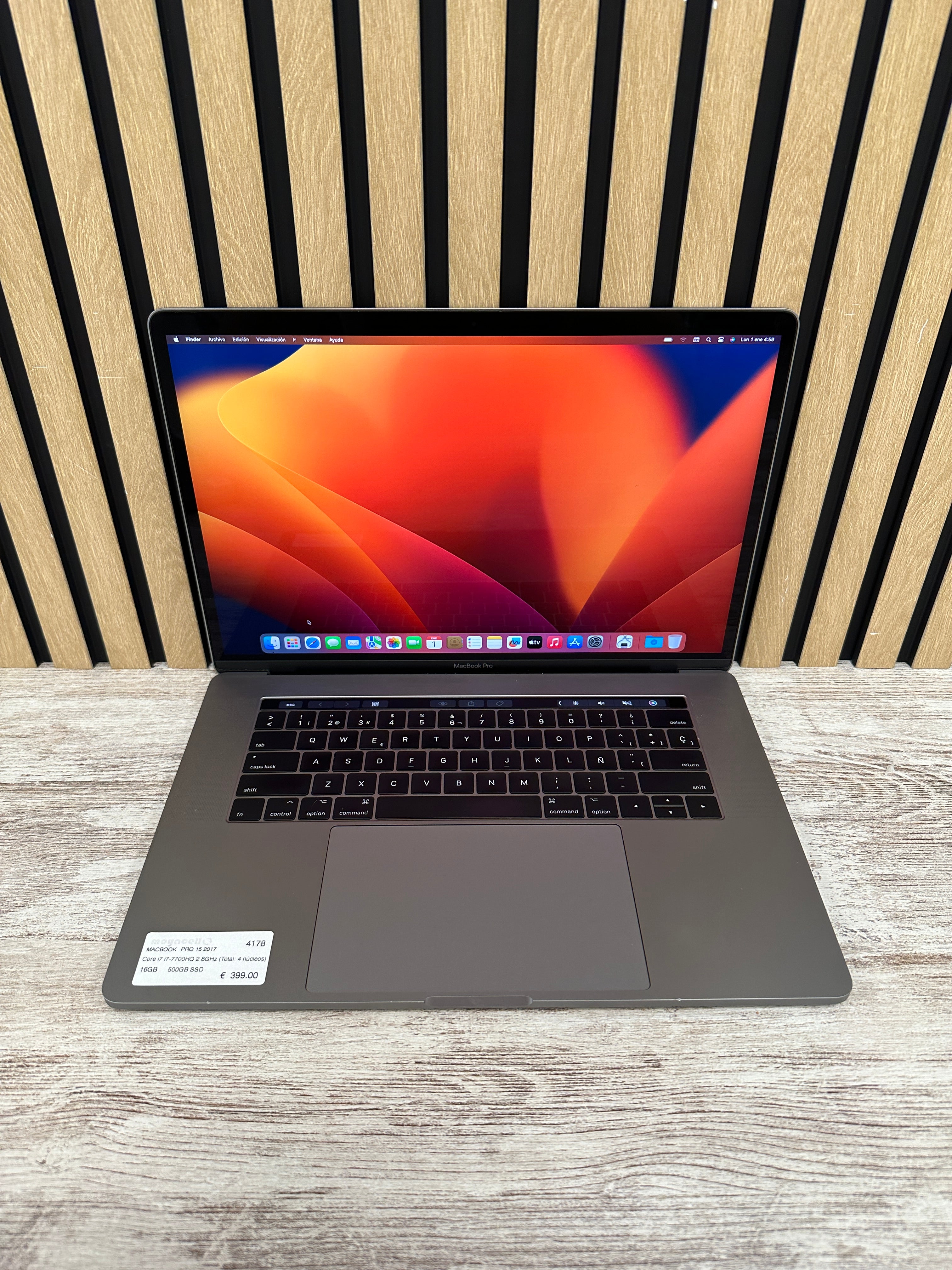 MacBook Pro 15" 2017 i7 16gb 500gb SSD - Moyacell