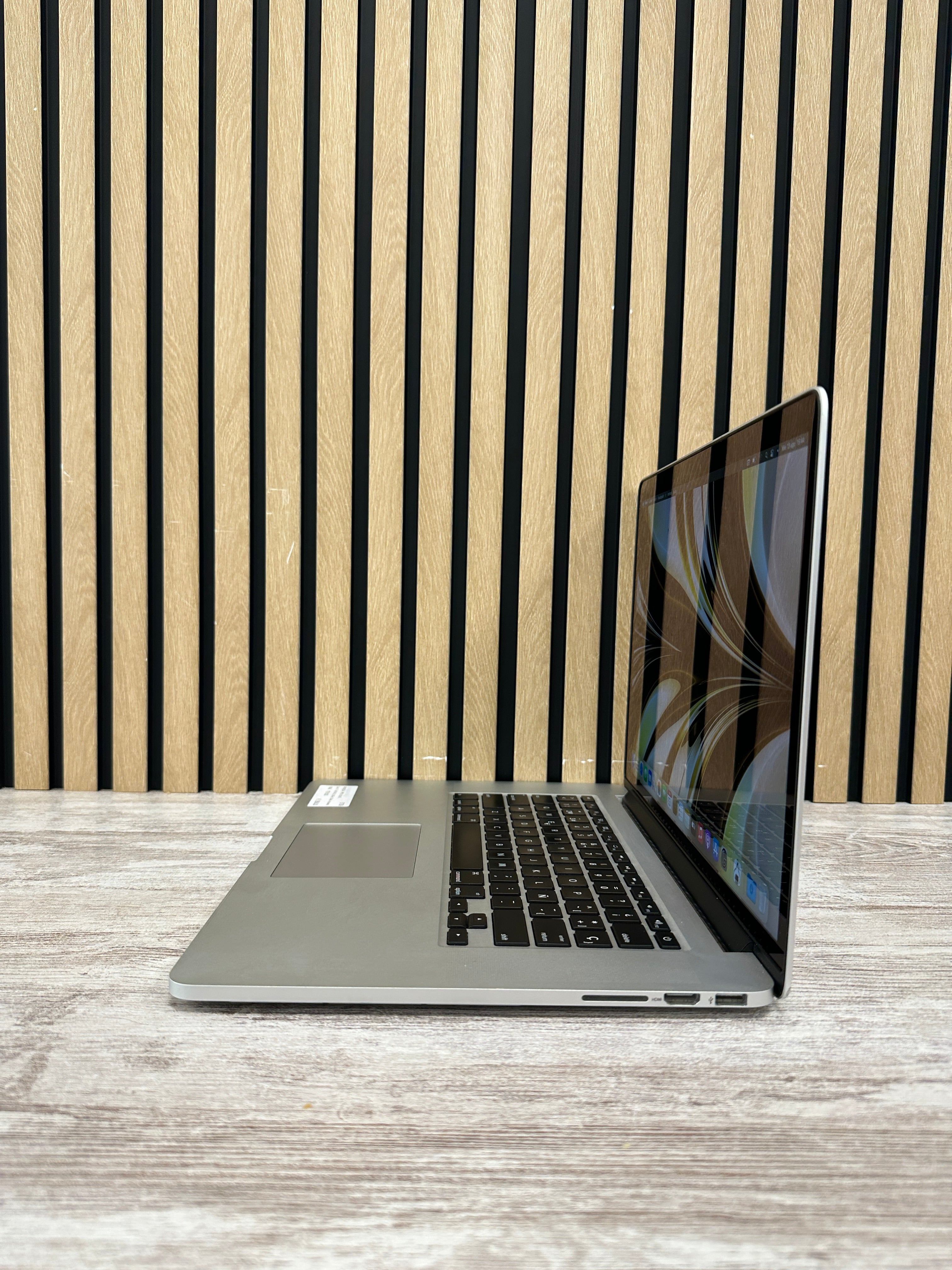 MacBook Pro 15" 2015 i7 16gb 1tb SSD - Moyacell
