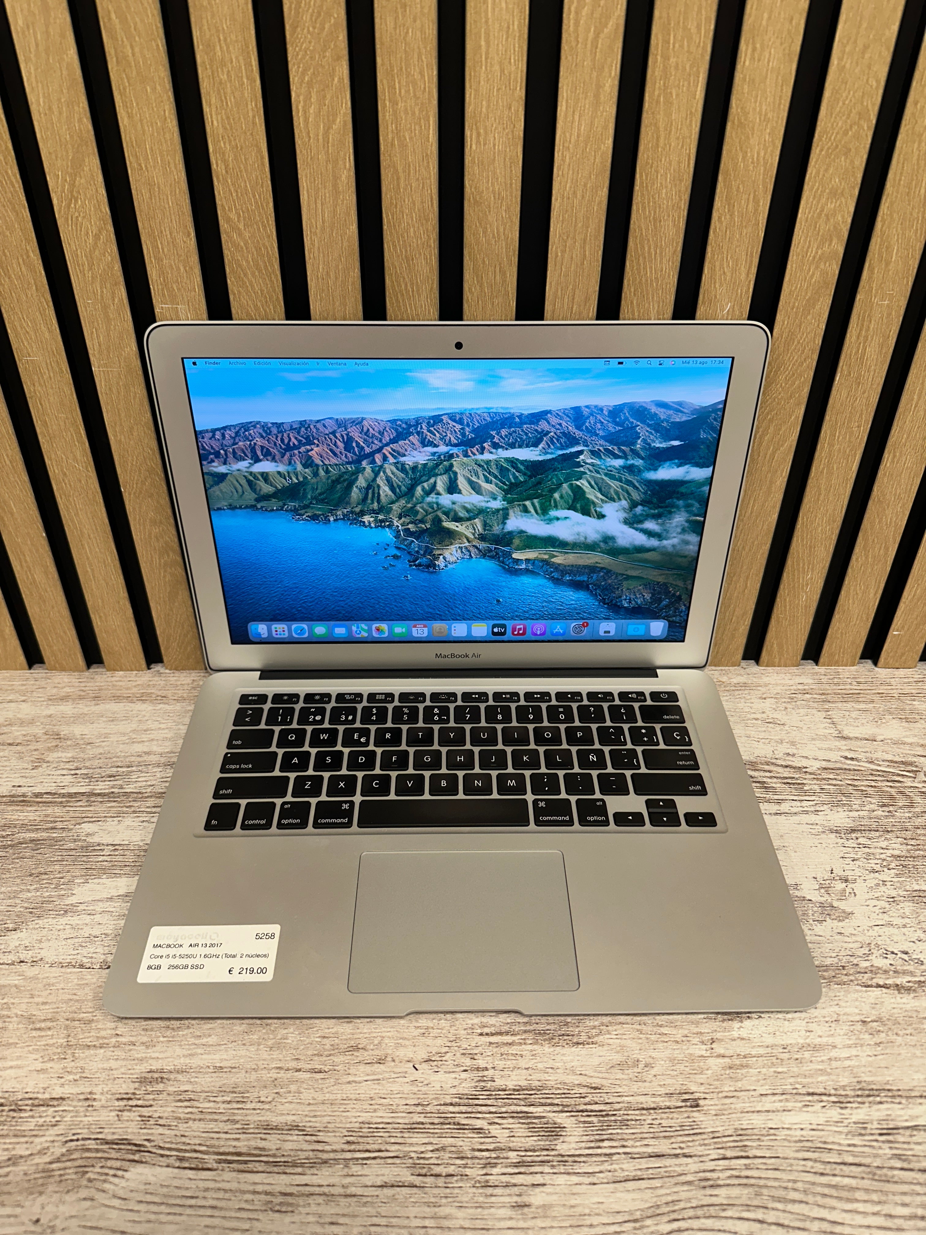 MacBook Air 13" 2017 i5 8gb 256gb SSD - Moyacell