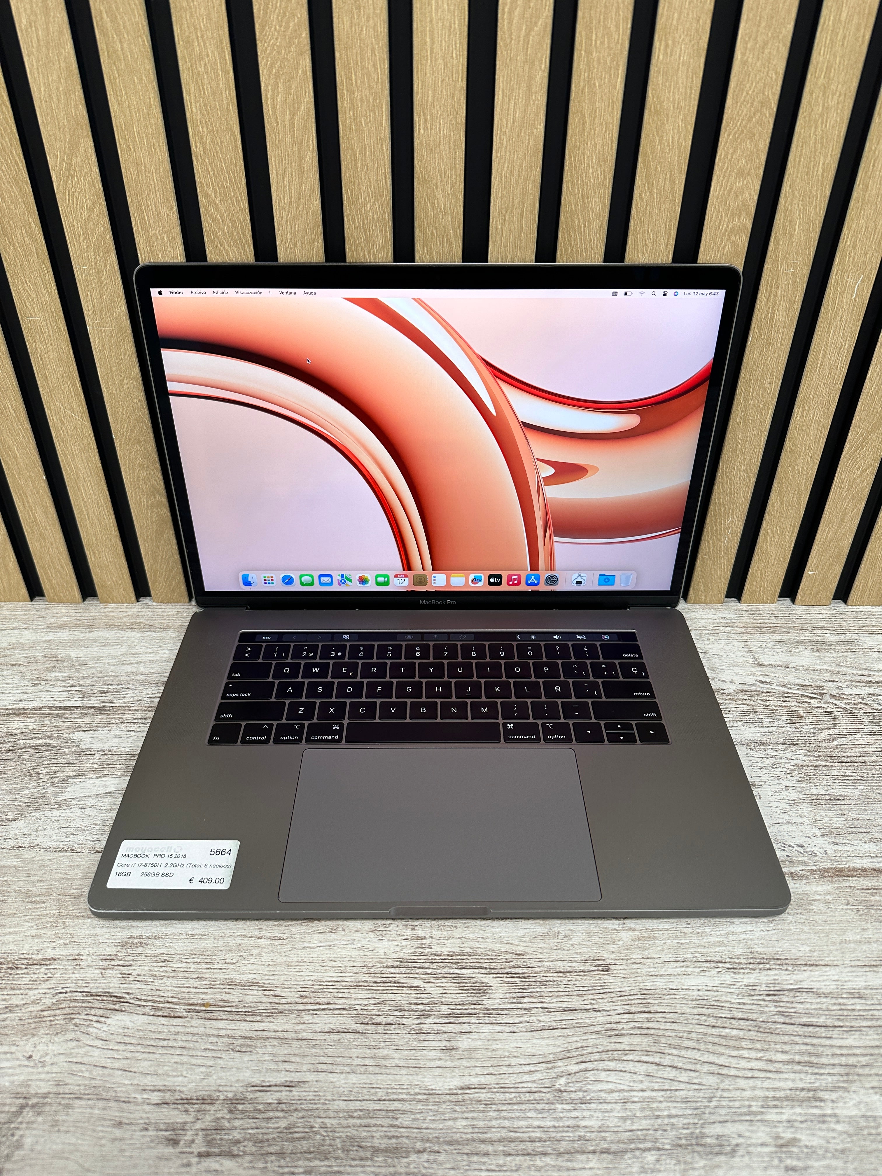 MacBook Pro 15" 2018 i7 16gb 256gb SSD