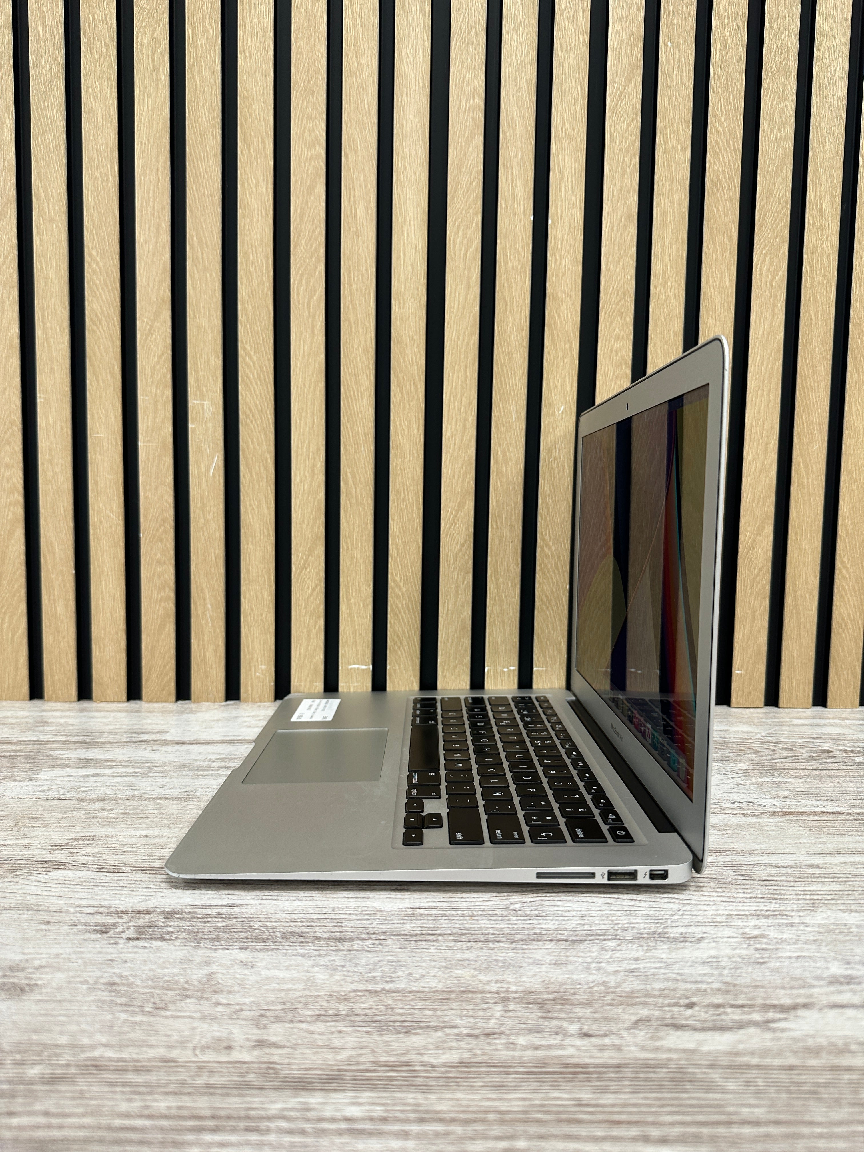 MacBook Air 13" 2015 i5 4gb 256gb SSD - Moyacell