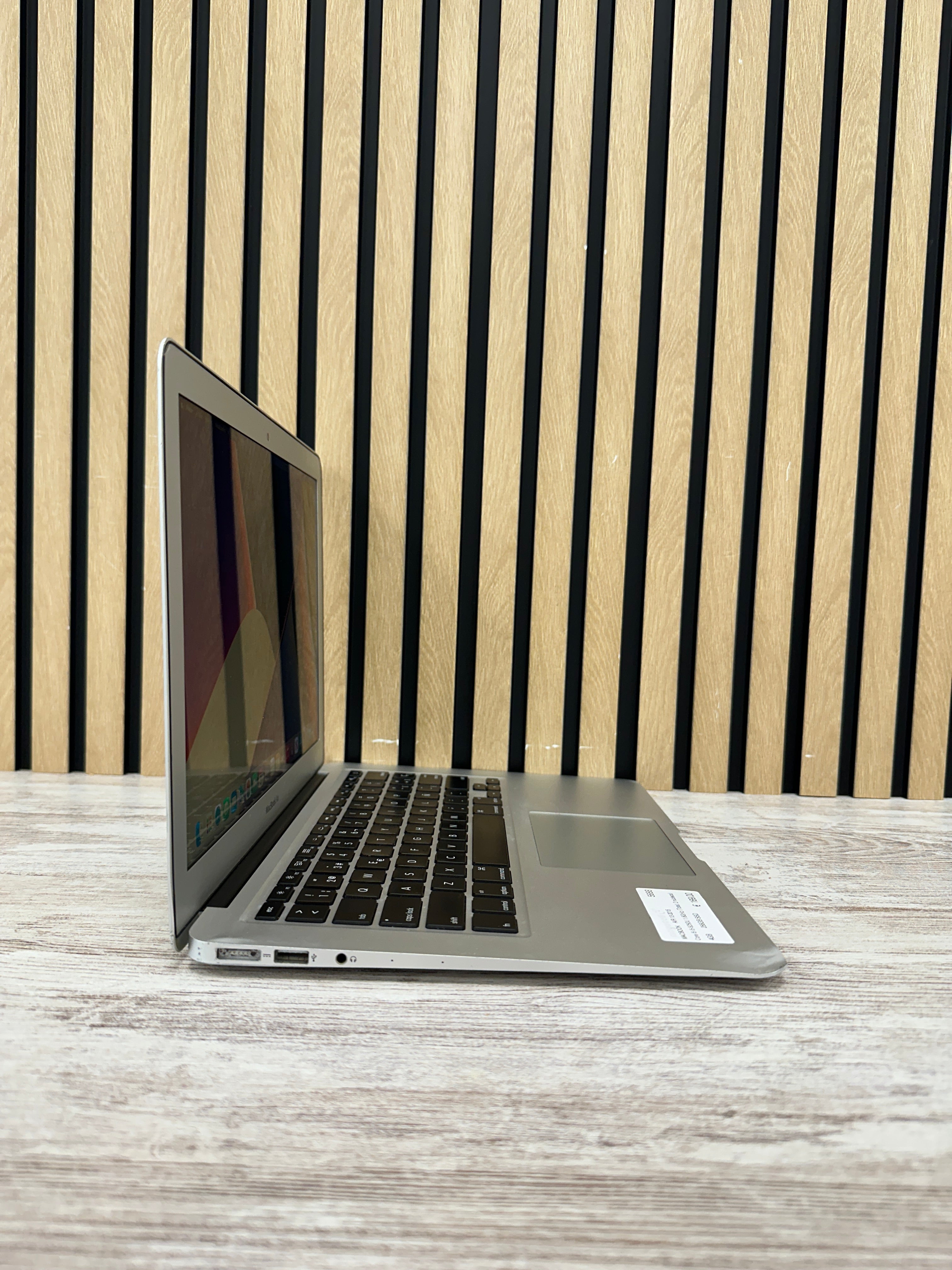 MacBook Air 13" 2015 i5 4gb 256gb SSD - Moyacell