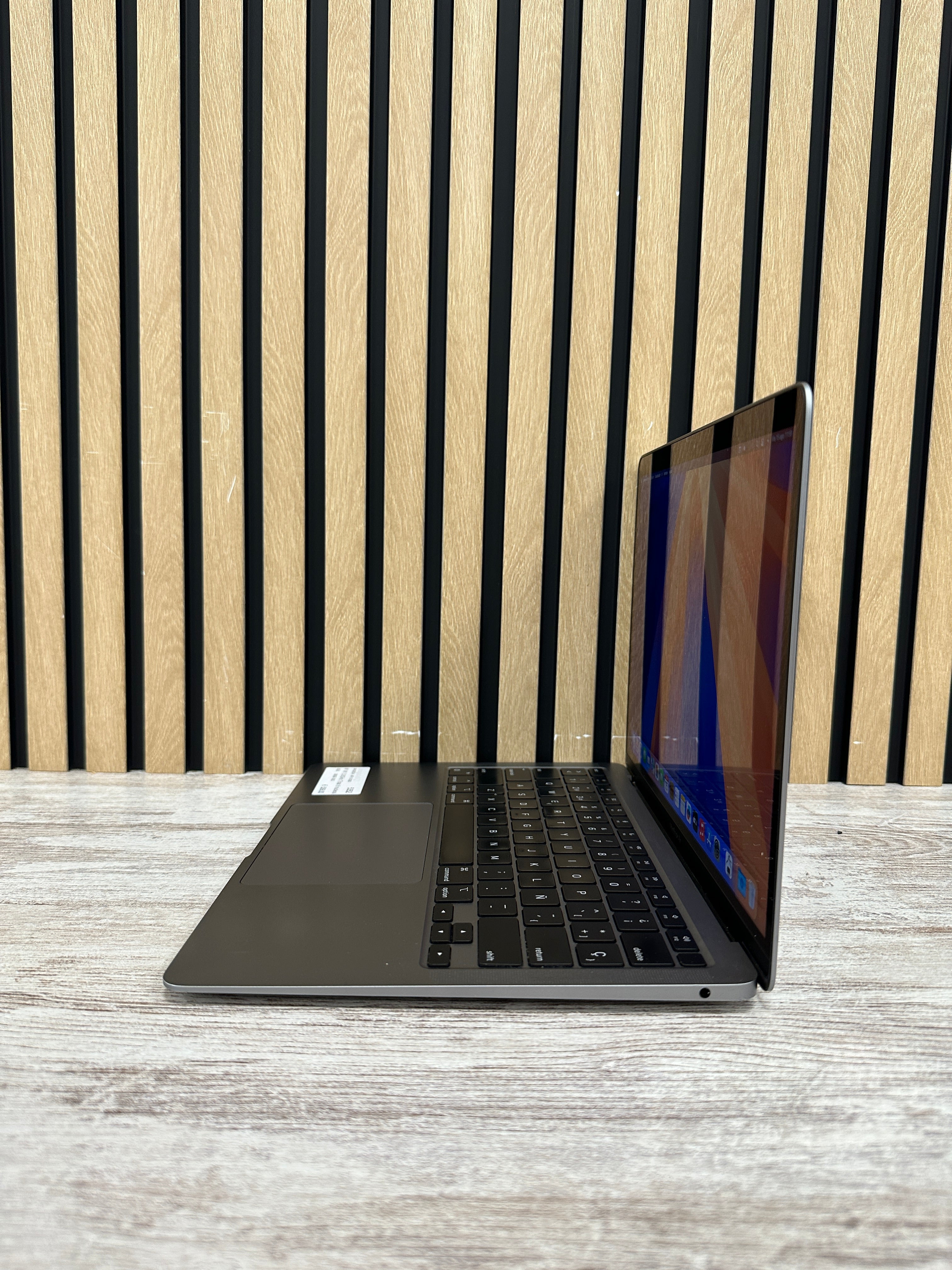 MacBook Air 13" 2020 M1 8gb 256gb SSD