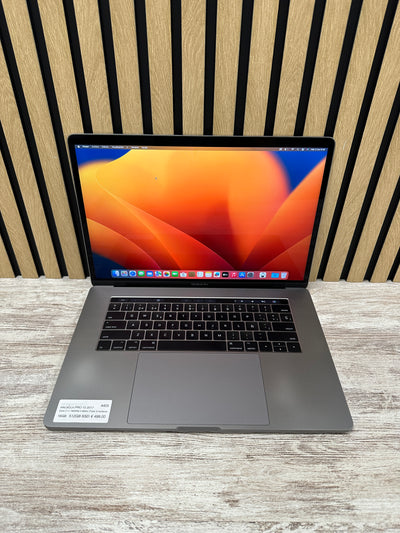 MacBook Pro 15" 2017 i7 16gb 512gb SSD